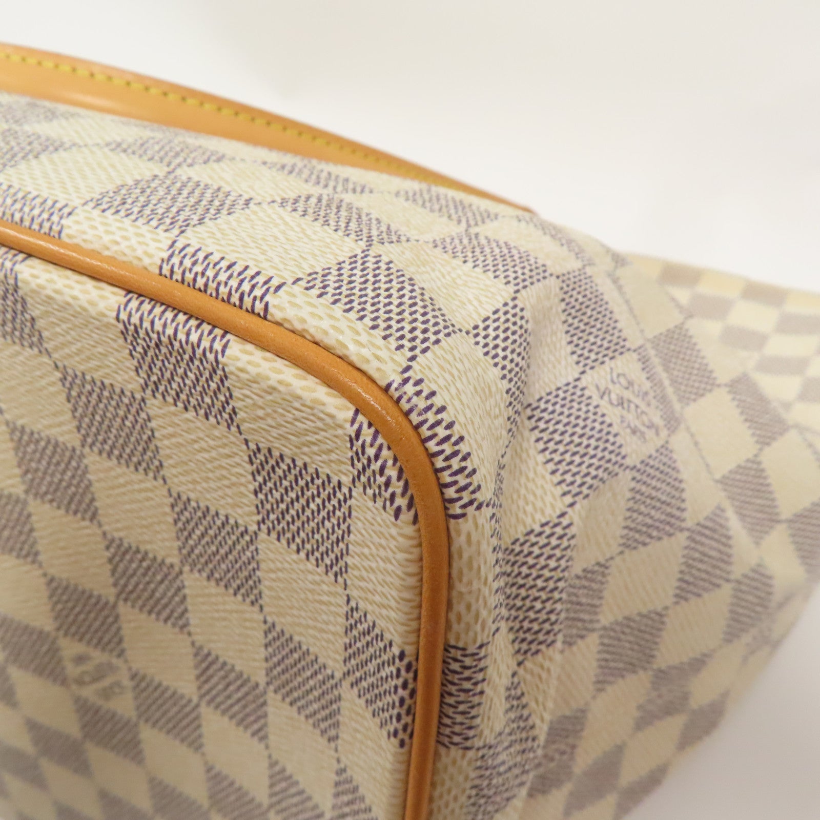 LOUIS VUITTON 【激減優惠】Damier Azur Saleya MM金扣手挽袋白色