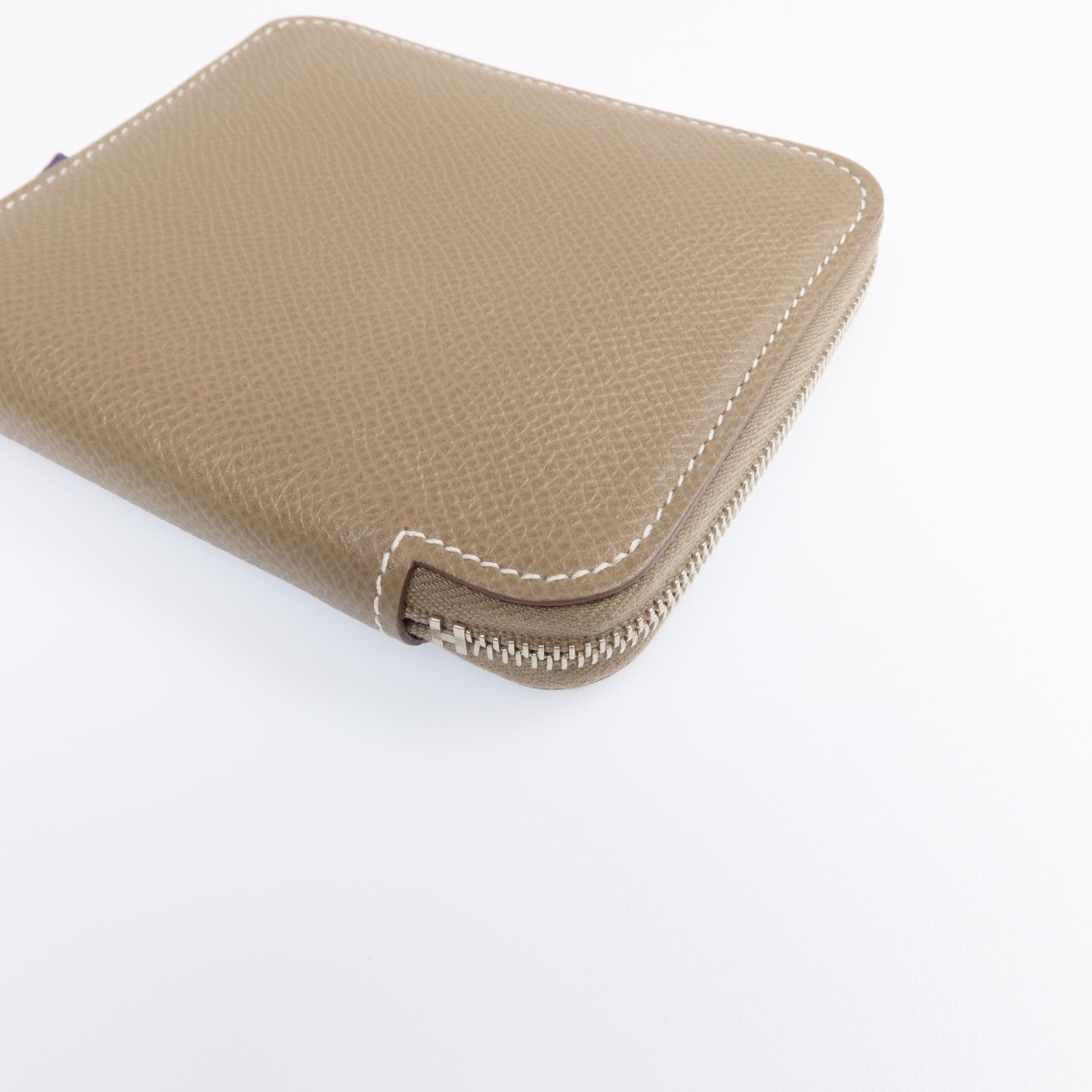 HERMES Epsom皮革Silk In Compact銀扣錢包Etoupe