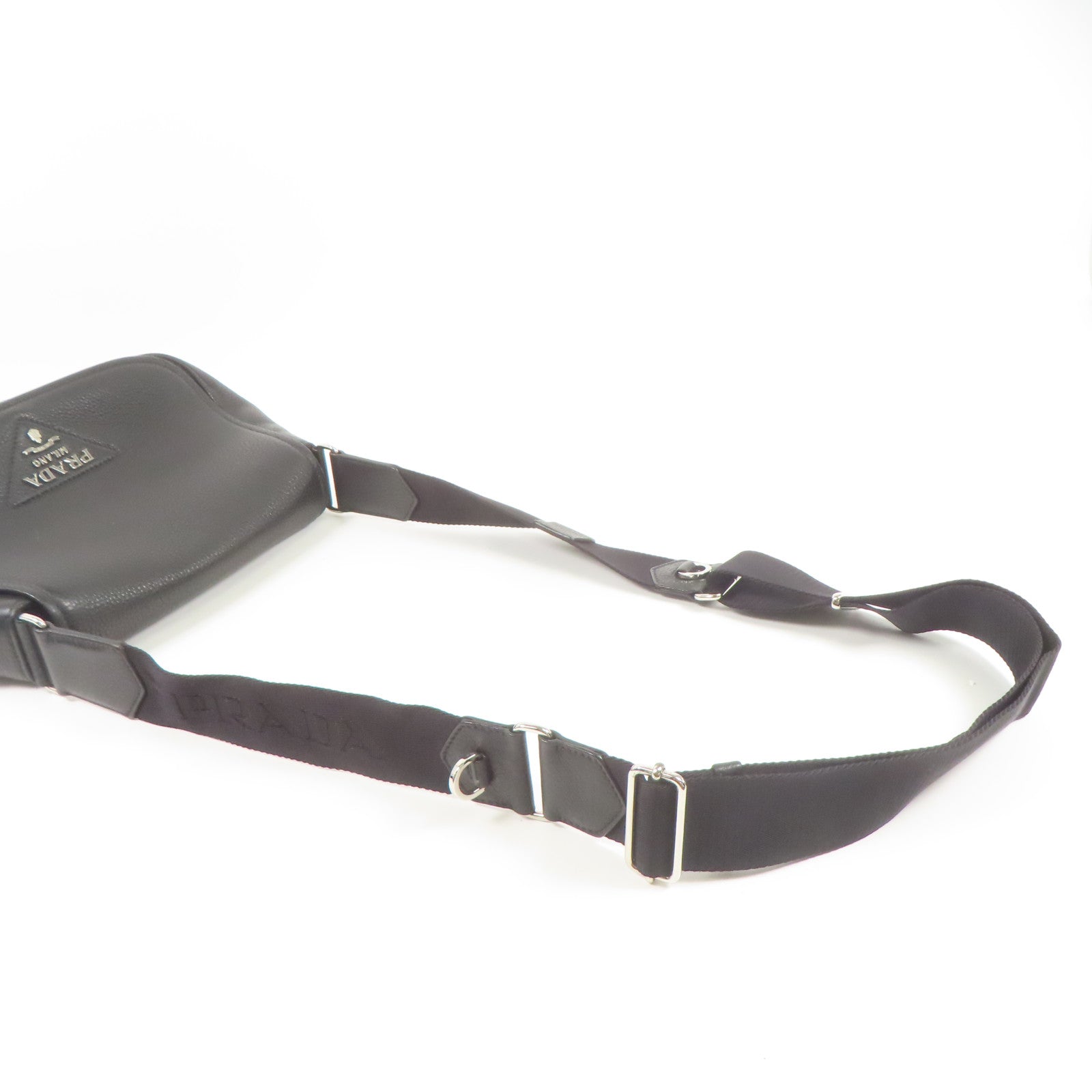 PRADA 牛皮皮革Shoulder Bag銀扣肩背袋