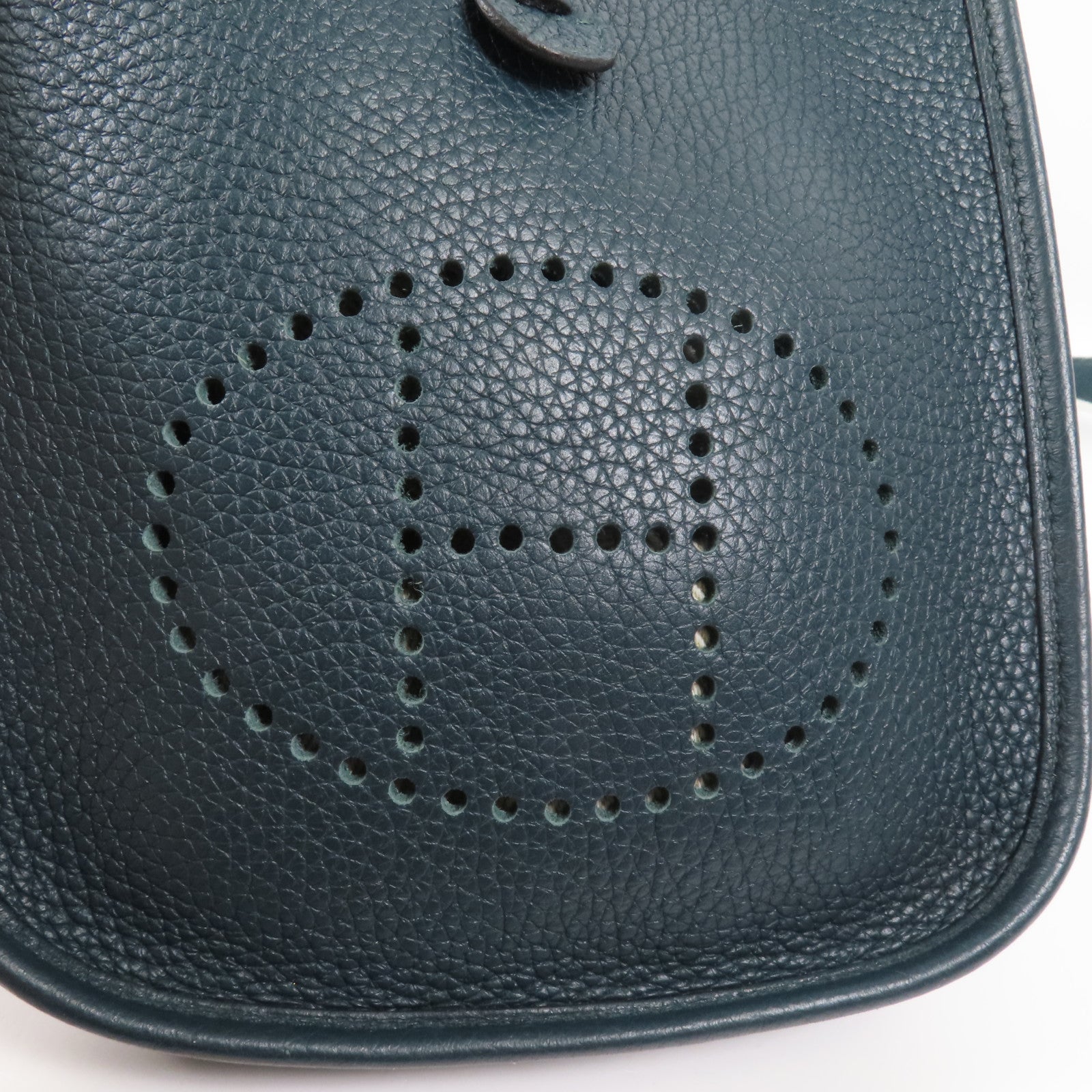 HERMES Clemence皮革Evelyne TPM金扣肩背袋60 Vert cypres