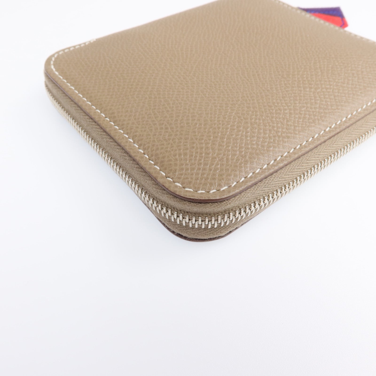 HERMES Epsom皮革Silk In Compact銀扣錢包Etoupe