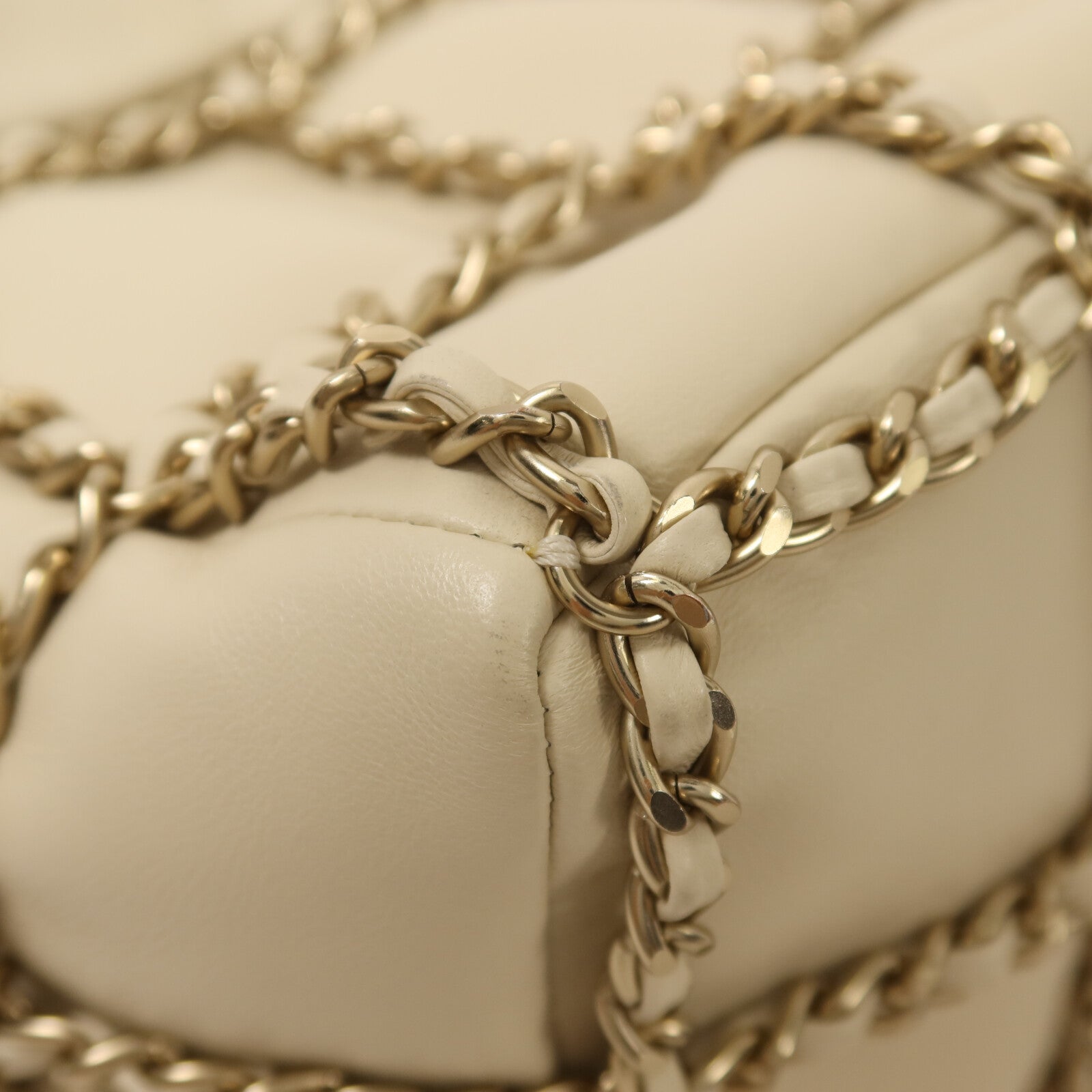 CHANEL 羊皮皮革Bucket Chain Bag鏈帶肩背袋
