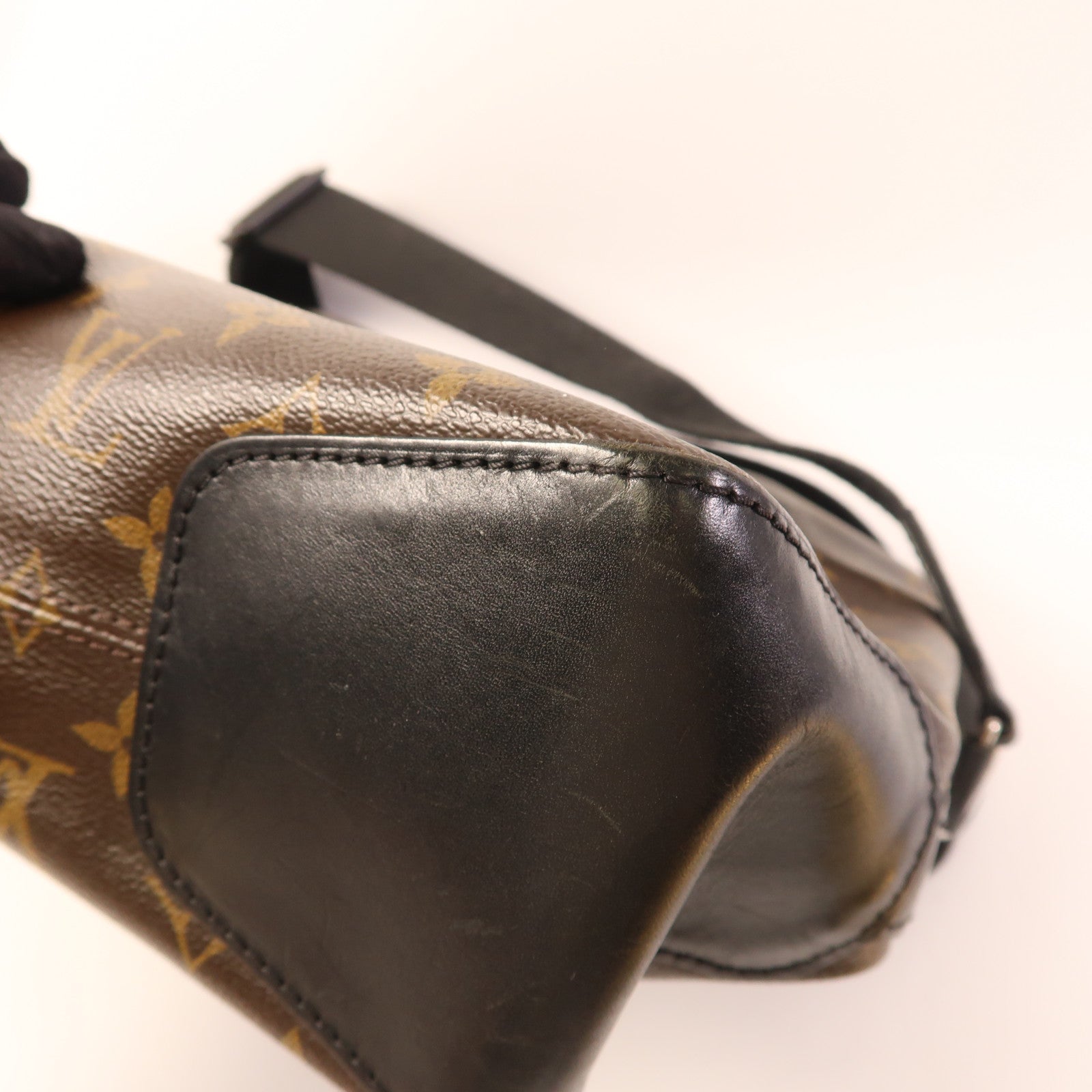 LOUIS VUITTON Monogram Macassar Shoulder Bag銀扣肩背袋