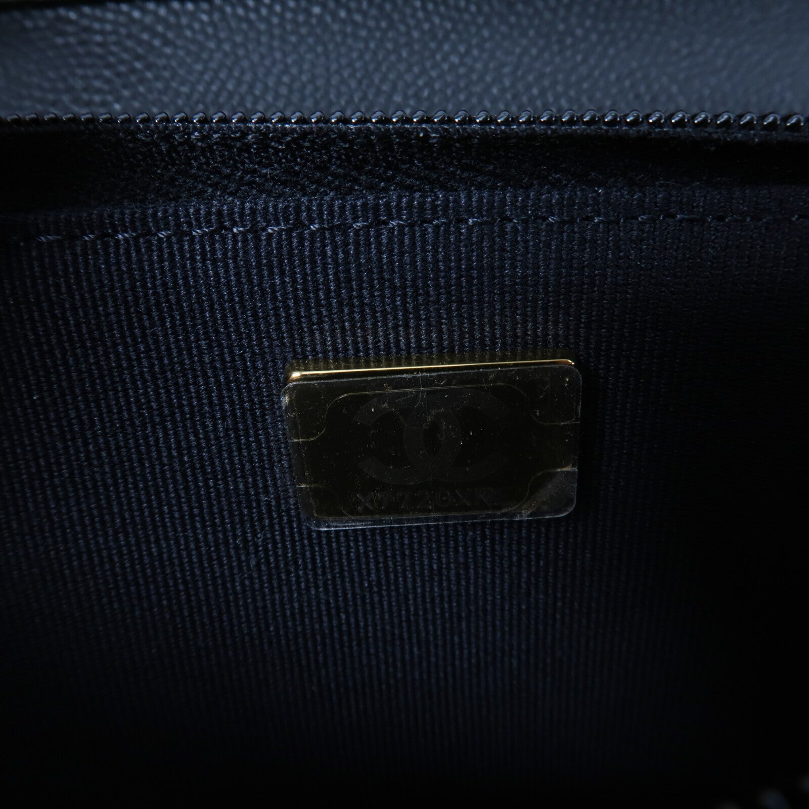 CHANEL 牛皮皮革WOC Wallet On Chain鏈帶肩背袋