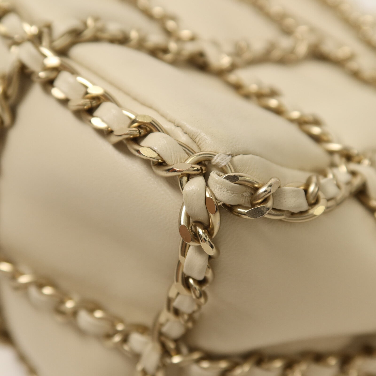 CHANEL 羊皮皮革Bucket Chain Bag鏈帶肩背袋