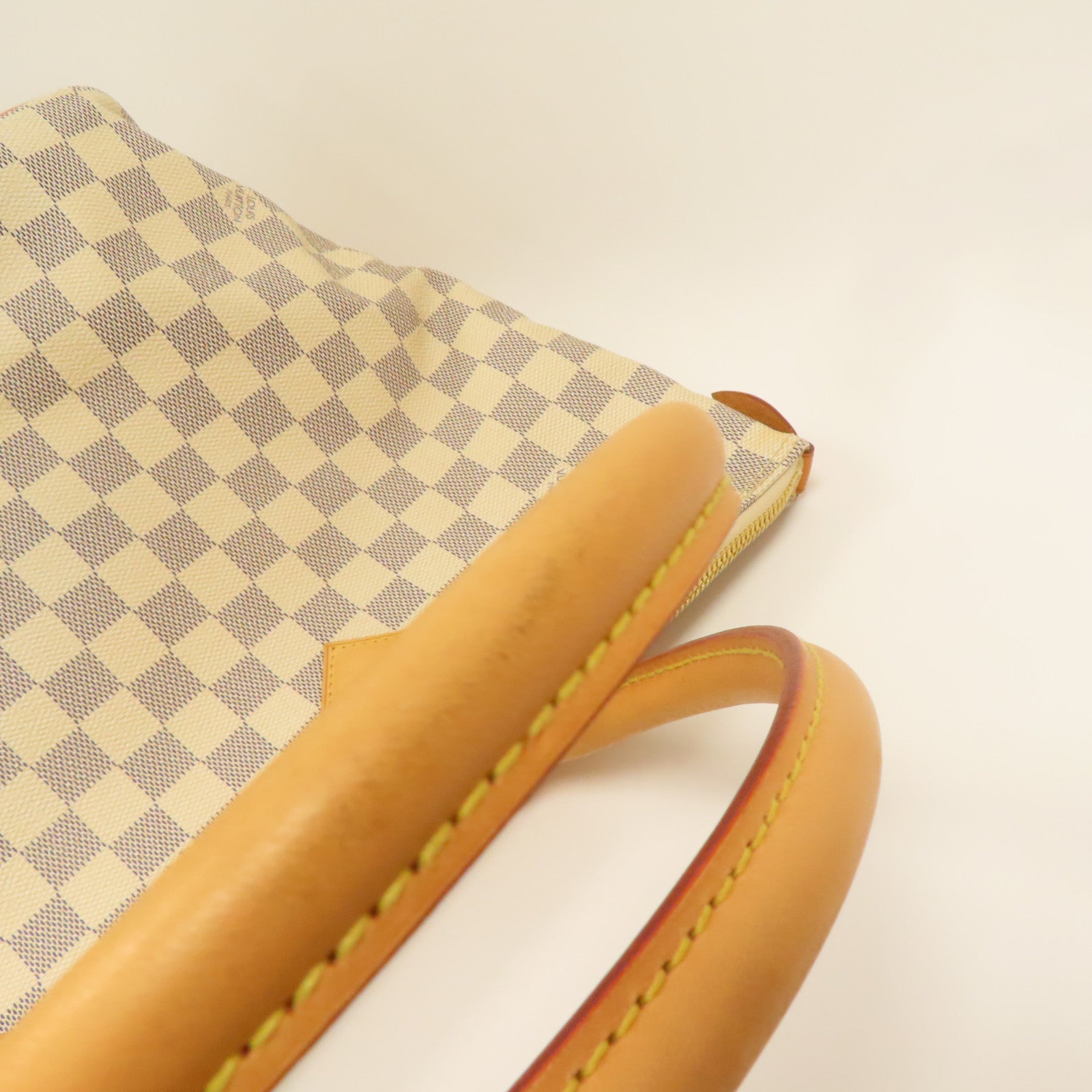 LOUIS VUITTON 【激減優惠】Damier Azur Saleya MM金扣手挽袋白色