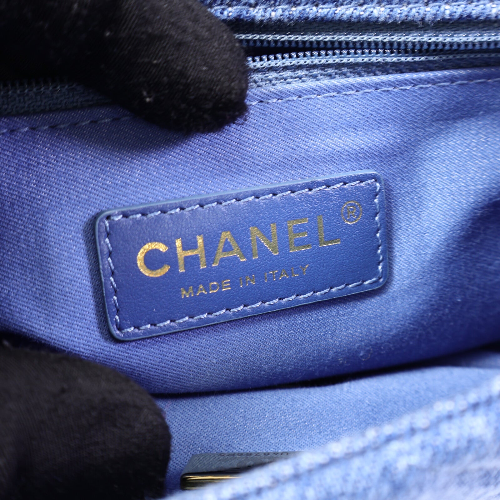 CHANEL 牛仔布Chain Shoulder Bag鏈帶肩背袋