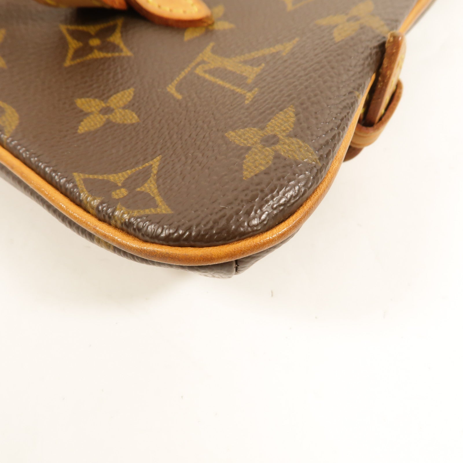 LOUIS VUITTON Monogram Pochette Marelle金扣肩背袋