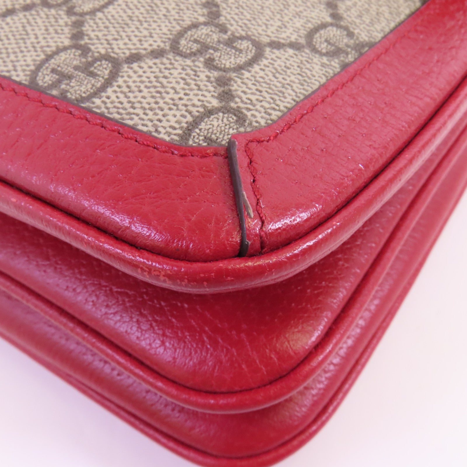 GUCCI 【激減優惠】塗層帆布GG Supreme Queen Margaret Medium金扣鏈帶肩背袋