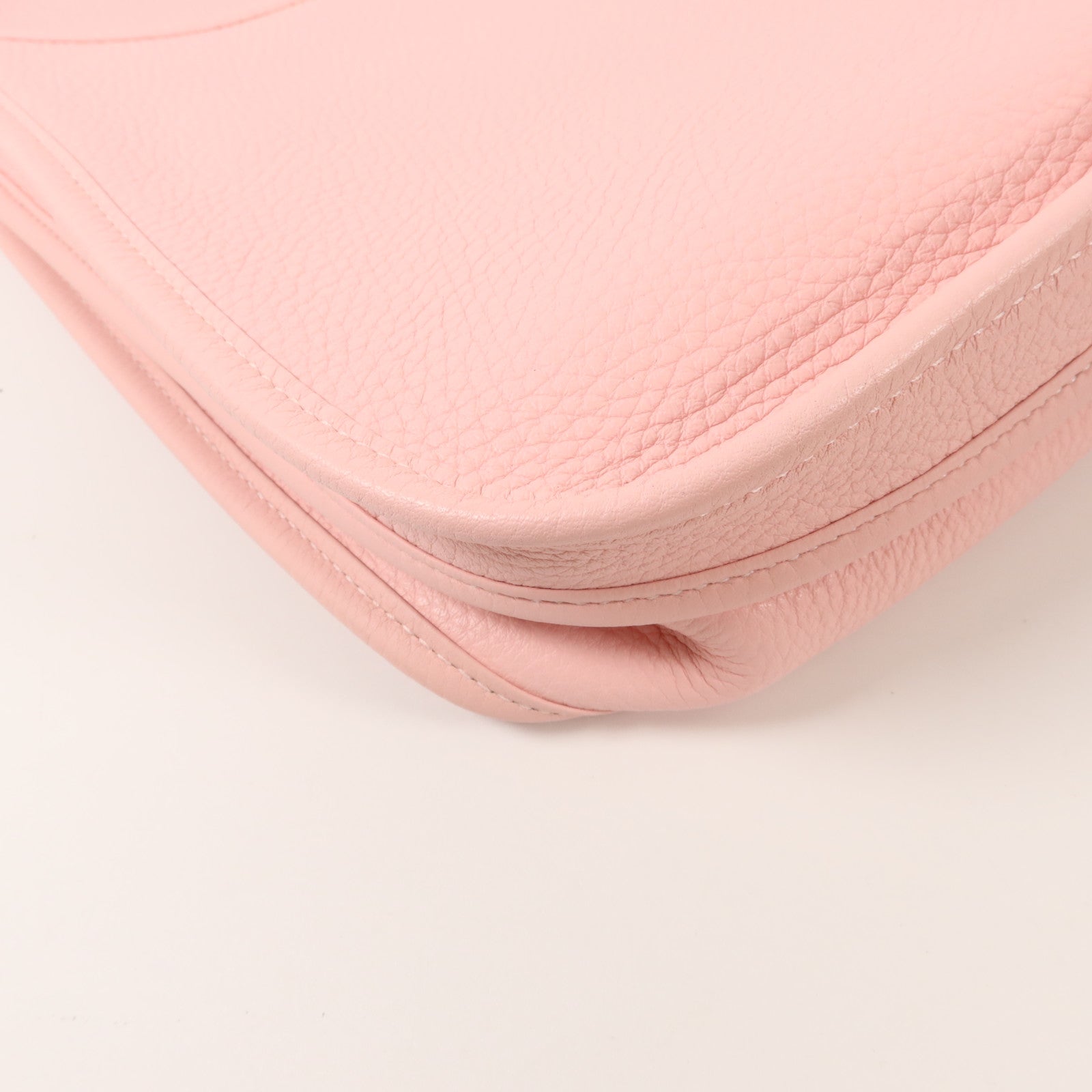 HERMES Clemence皮革Evelyne PM肩背袋Rose Sakura