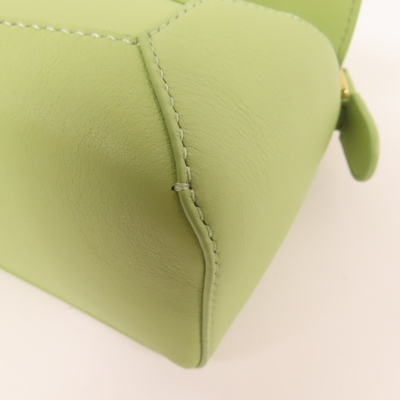 LOEWE 牛皮皮革Mini Puzzle Edge Bag金扣手挽肩背兩用袋