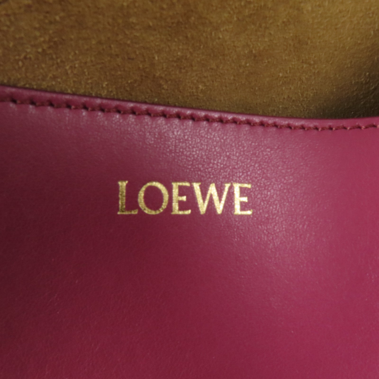 LOEWE 牛皮皮革Puzzle Fold Tote肩背袋
