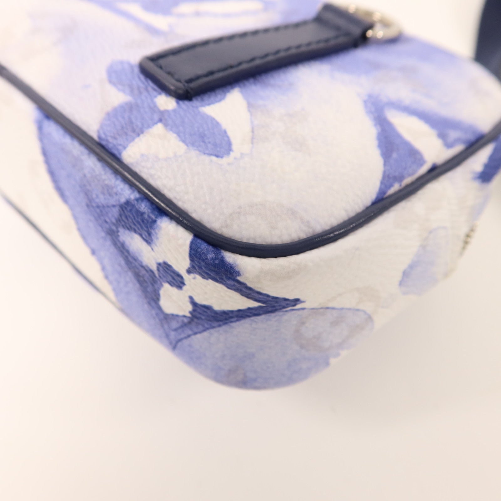LOUIS VUITTON 【激減優惠】Monogram Watercolor Outdoor Pochette銀扣腰包/肩背袋