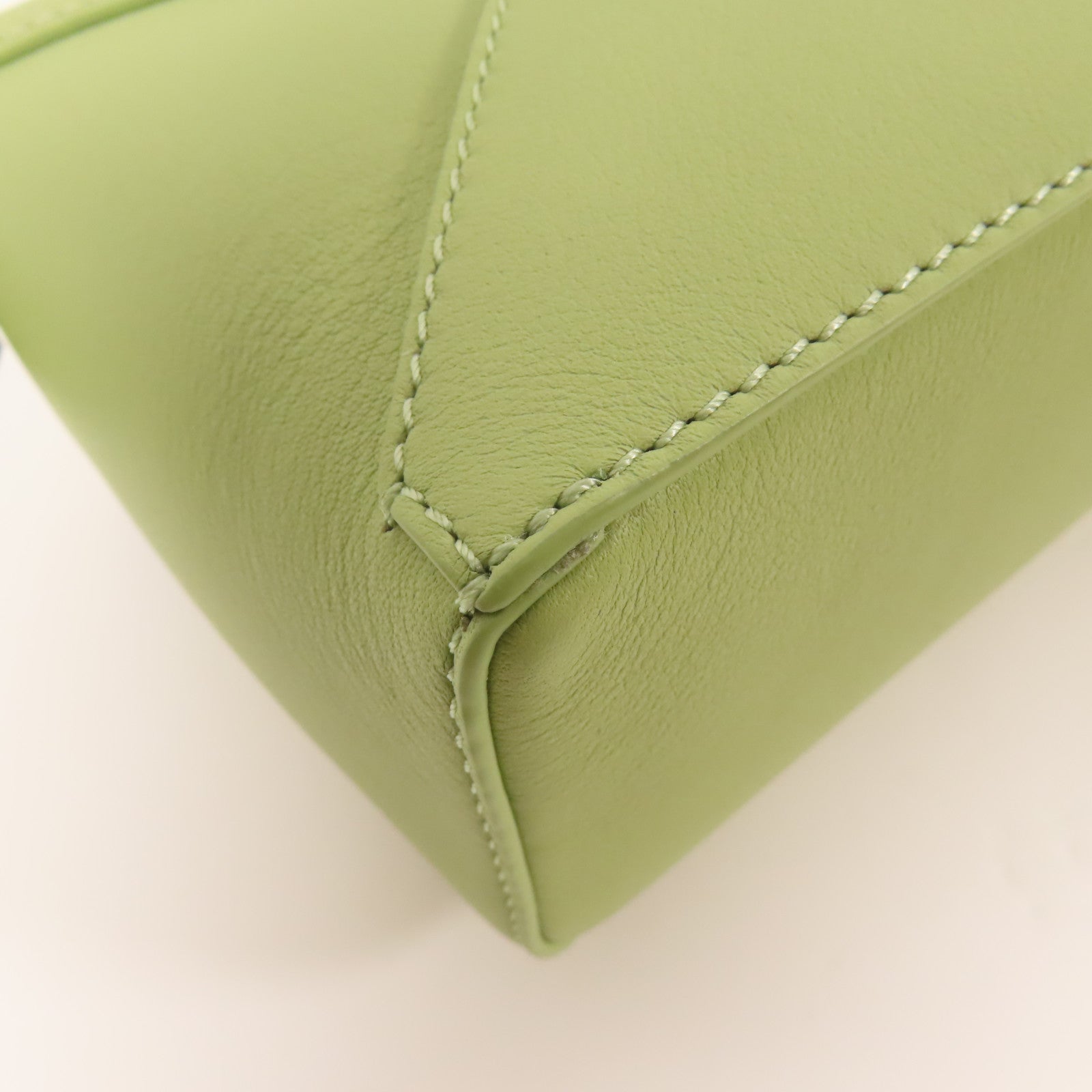 LOEWE 牛皮皮革Mini Puzzle Edge Bag金扣手挽肩背兩用袋