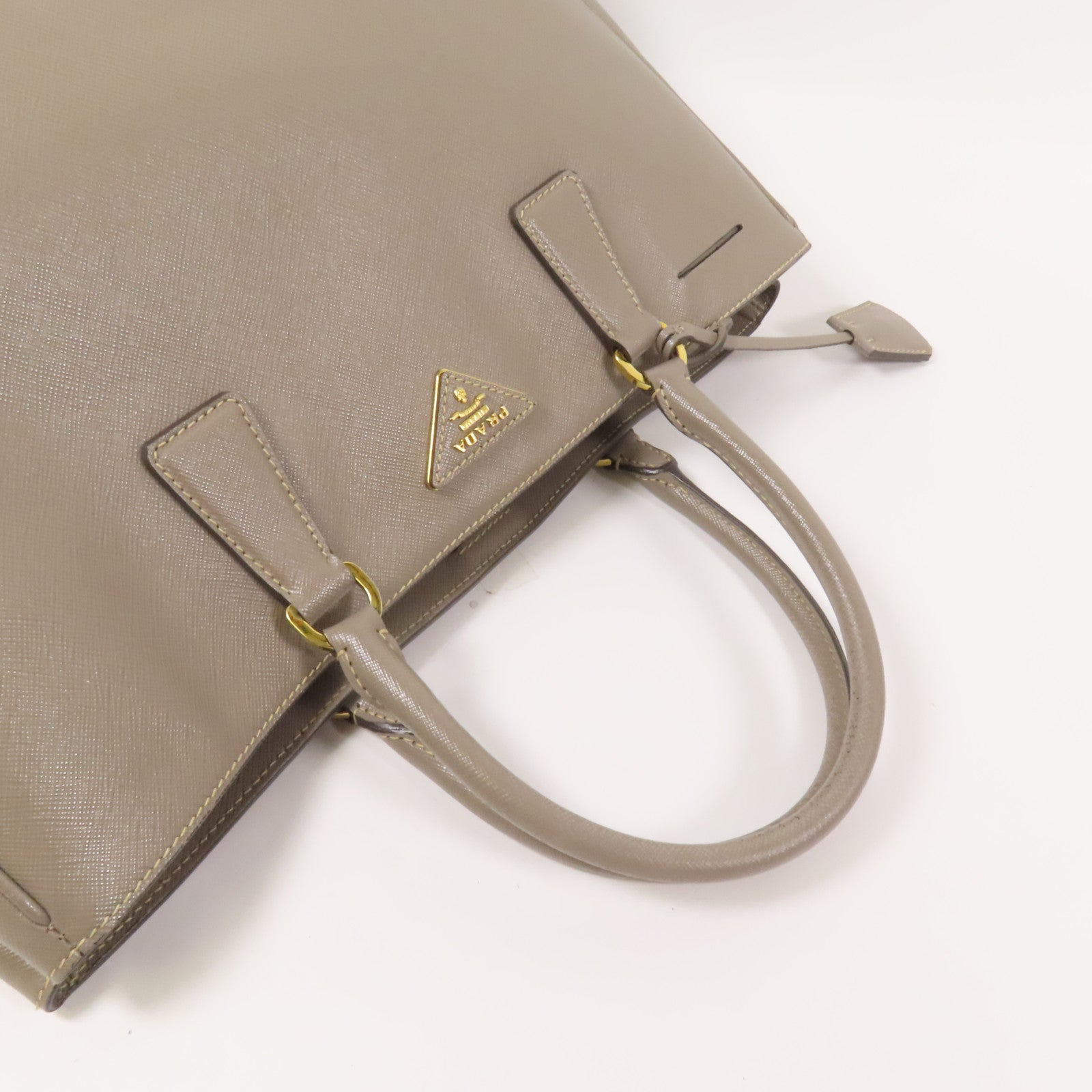 PRADA Saffiano皮革Shoulder Bag金扣肩背袋