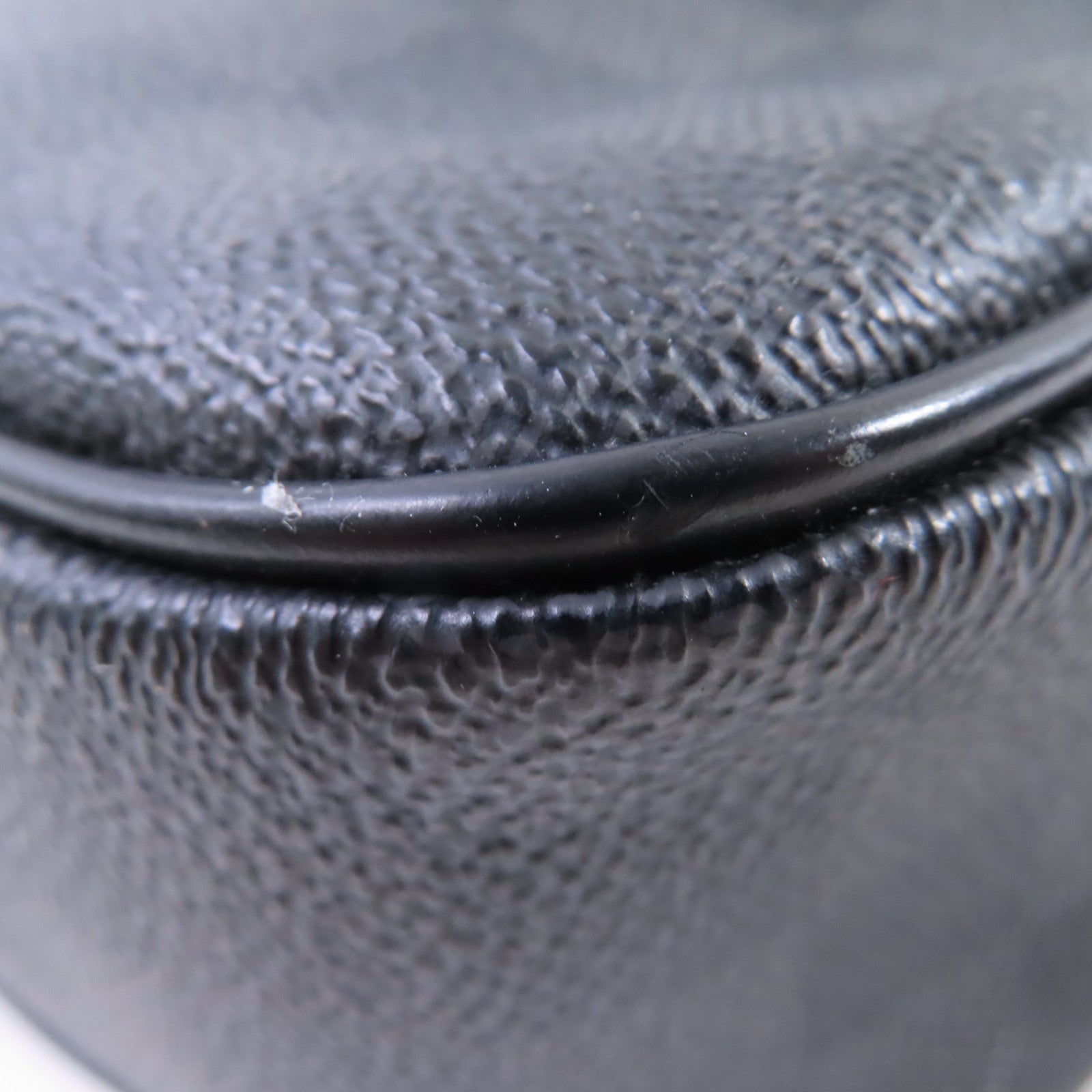 LOUIS VUITTON Damier Graphite Daniel MM Shoulder Bag銀扣肩背袋黑色/灰色