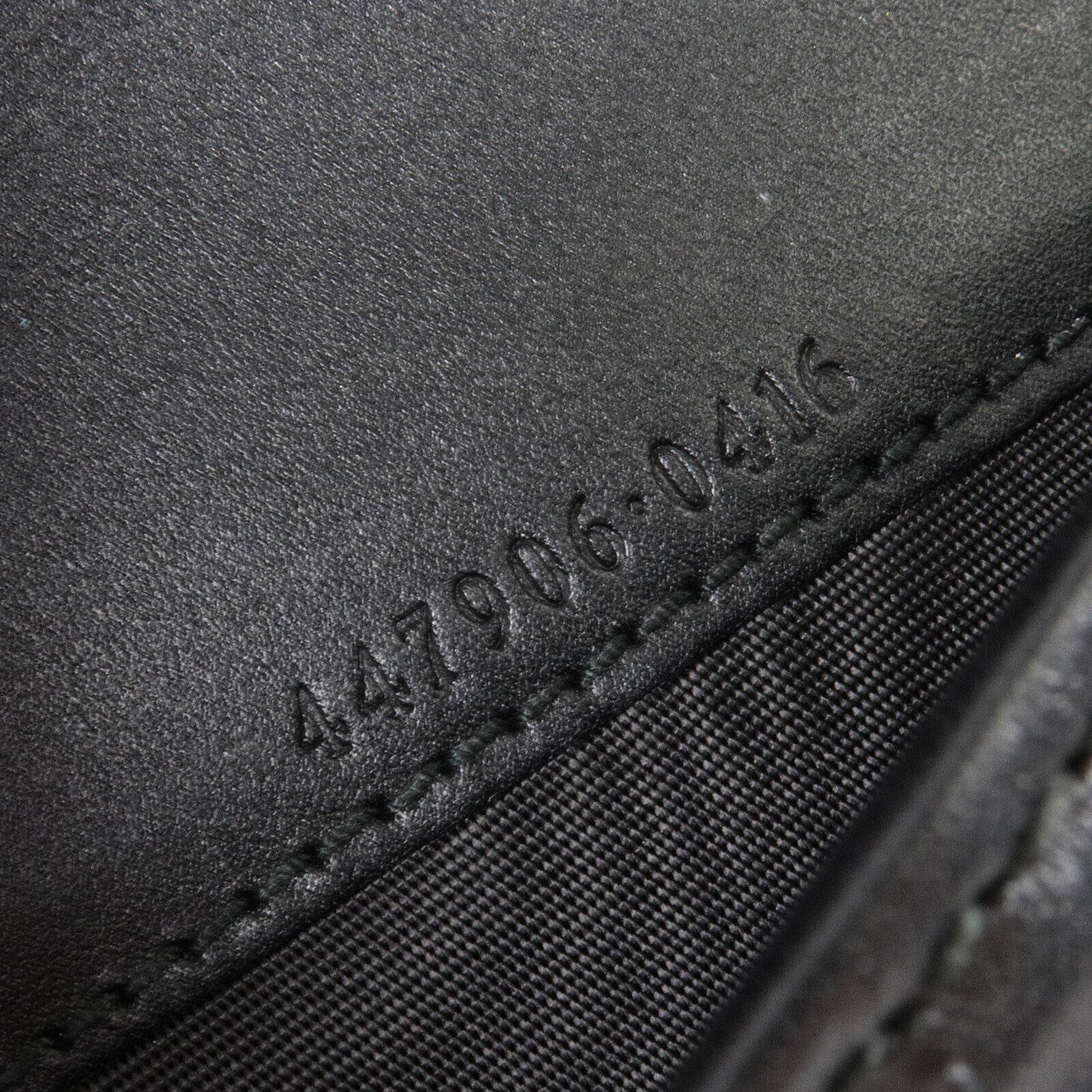 GUCCI 牛皮皮革Zipper Long Wallet銀扣長錢包