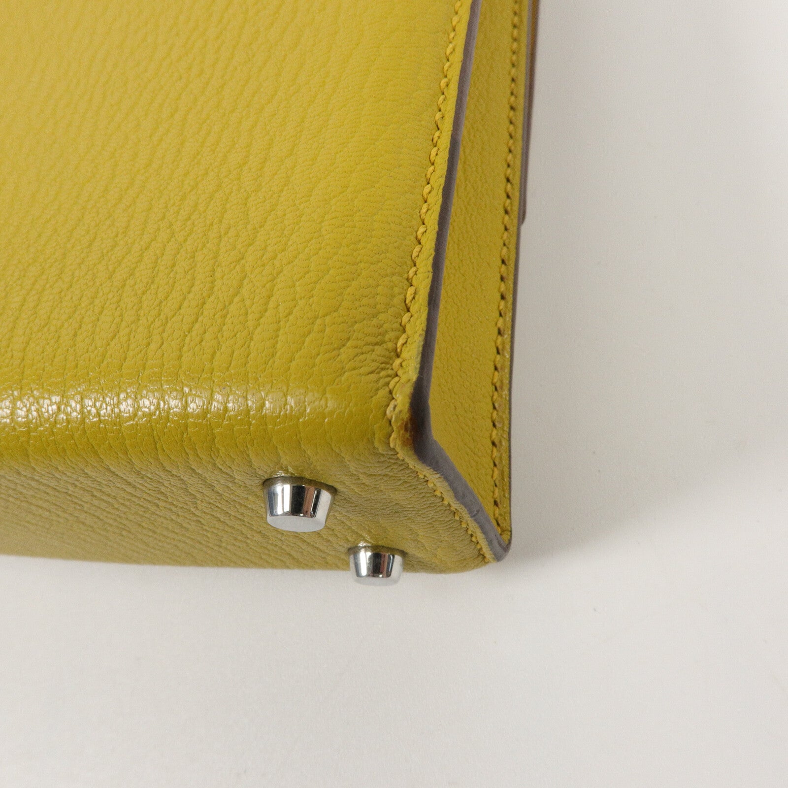 HERMES Chevre皮革Verrou Mini鏈帶肩背袋Jaune Ambre