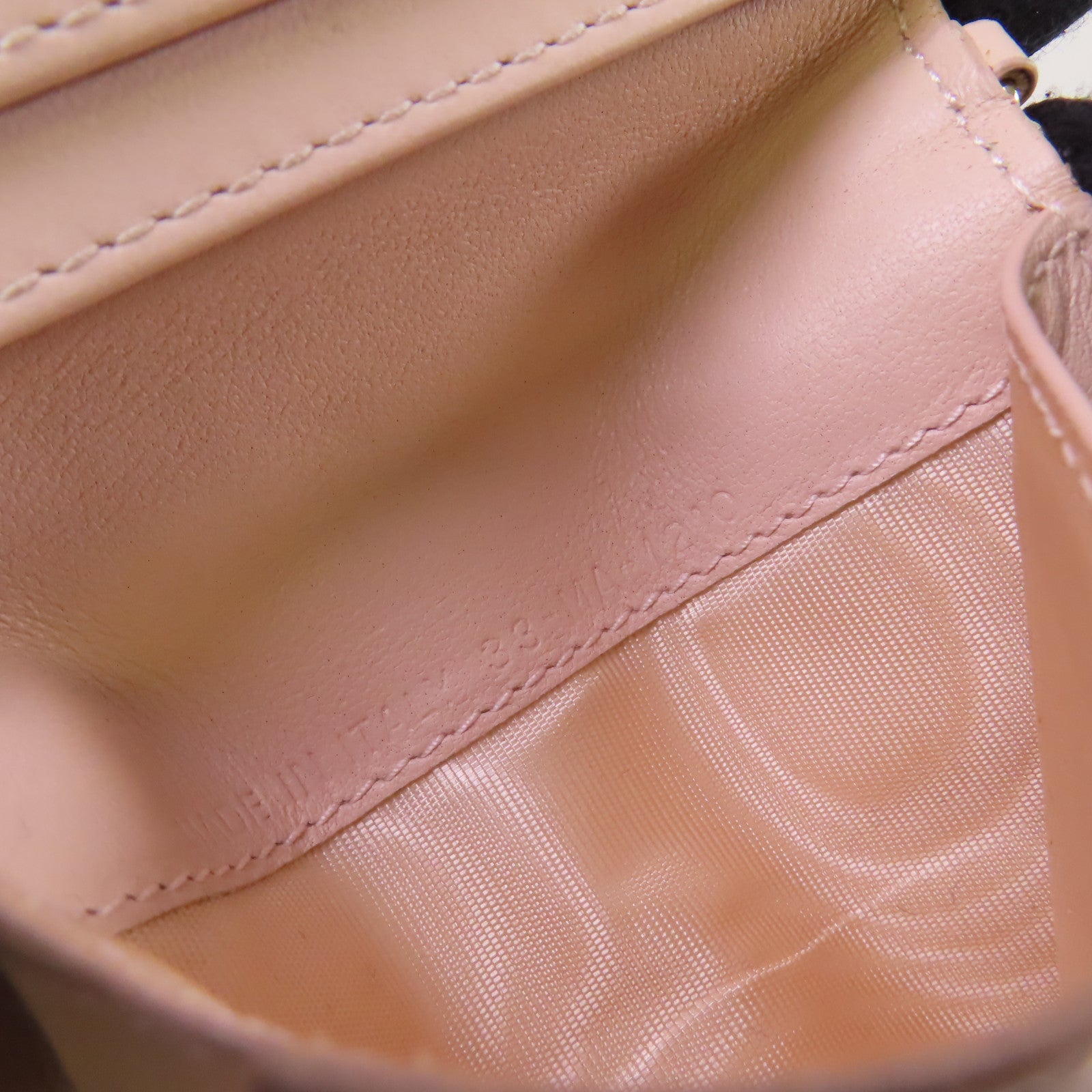 Dior 牛皮皮革Card Case金扣卡套裸色