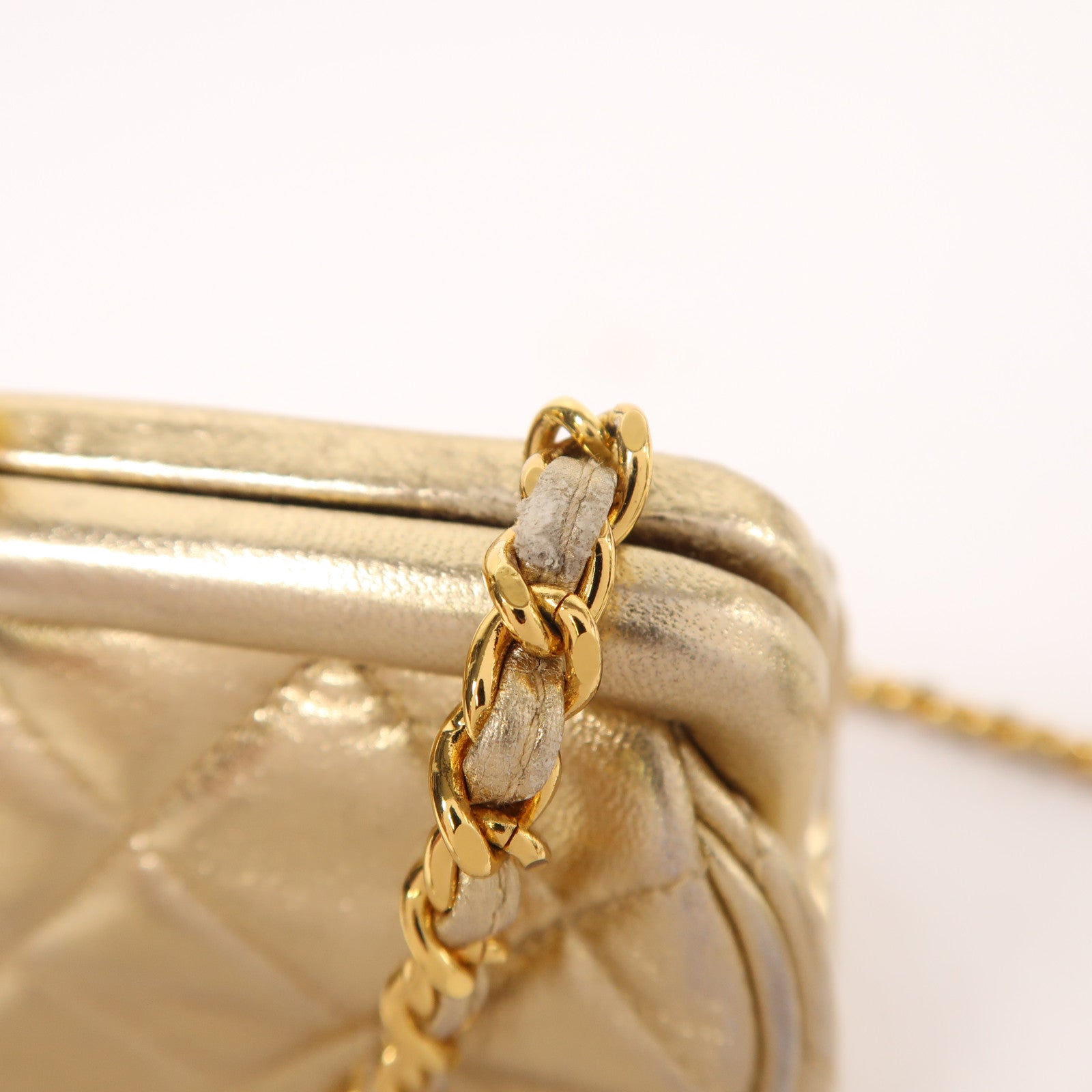 CHANEL 牛皮皮革Chain Shoulder金扣鏈帶肩背袋