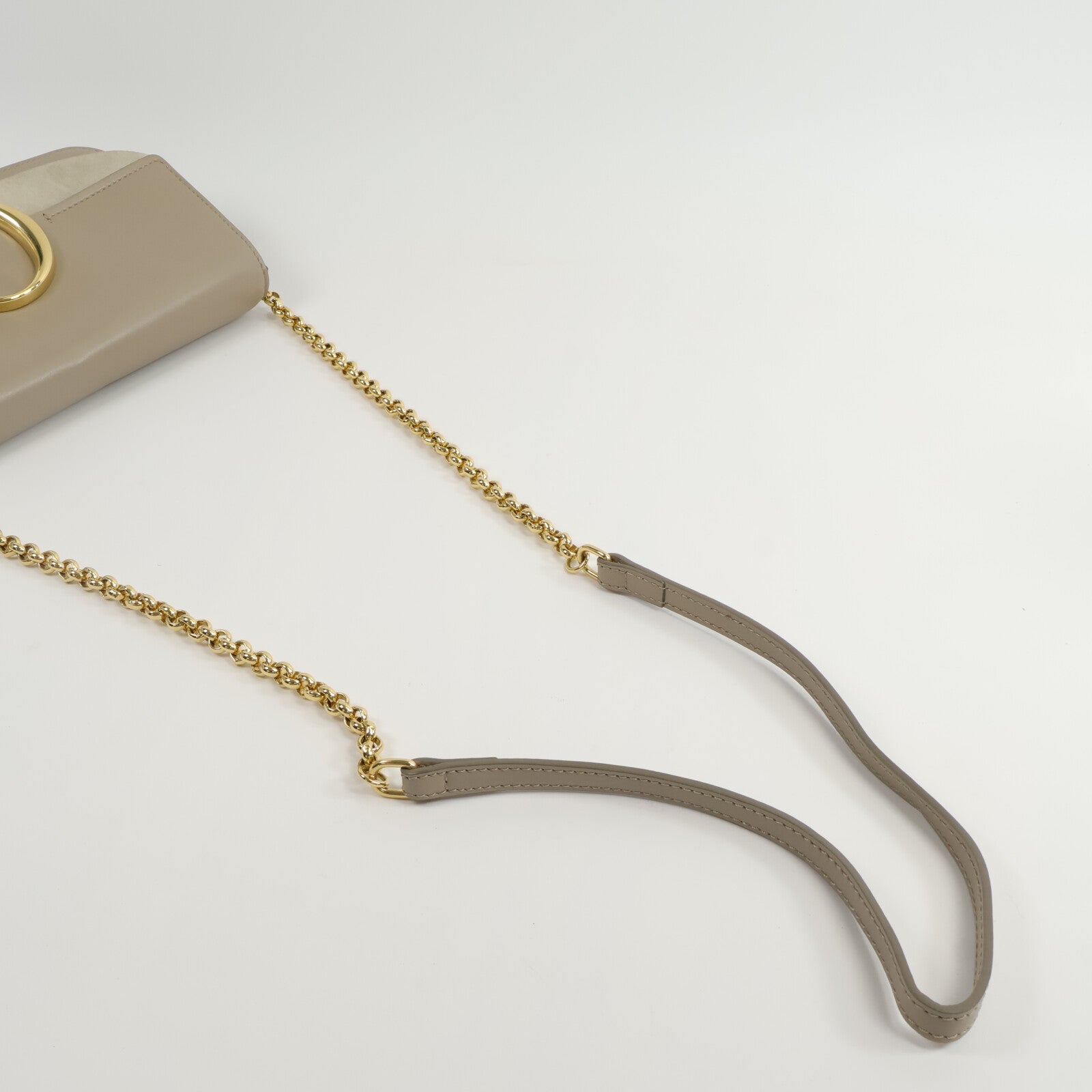 Chloe 牛皮皮革C Chain Bag鏈帶肩背袋