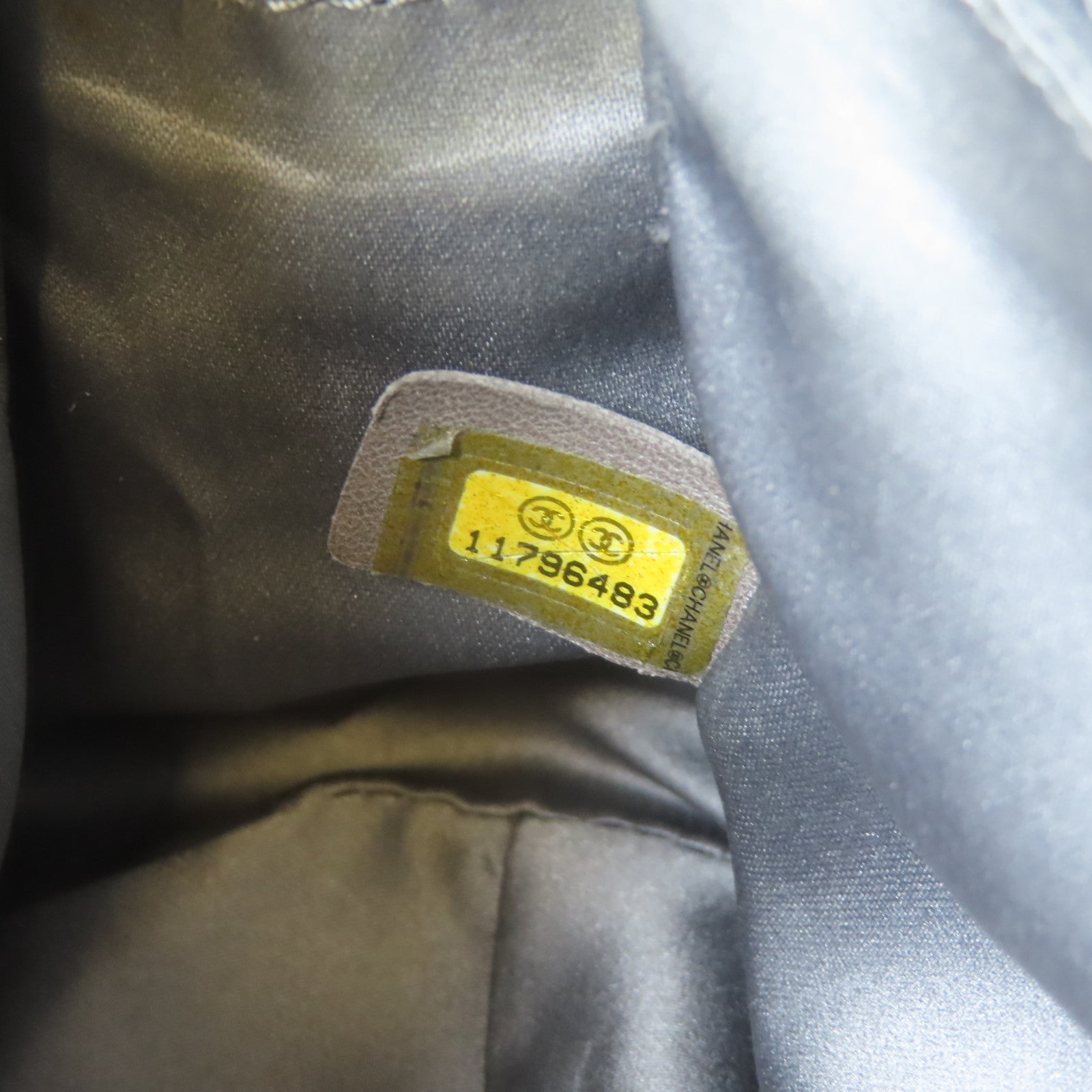 CHANEL 牛皮皮革Shoulder Bag銀扣鏈帶肩背袋黑色
