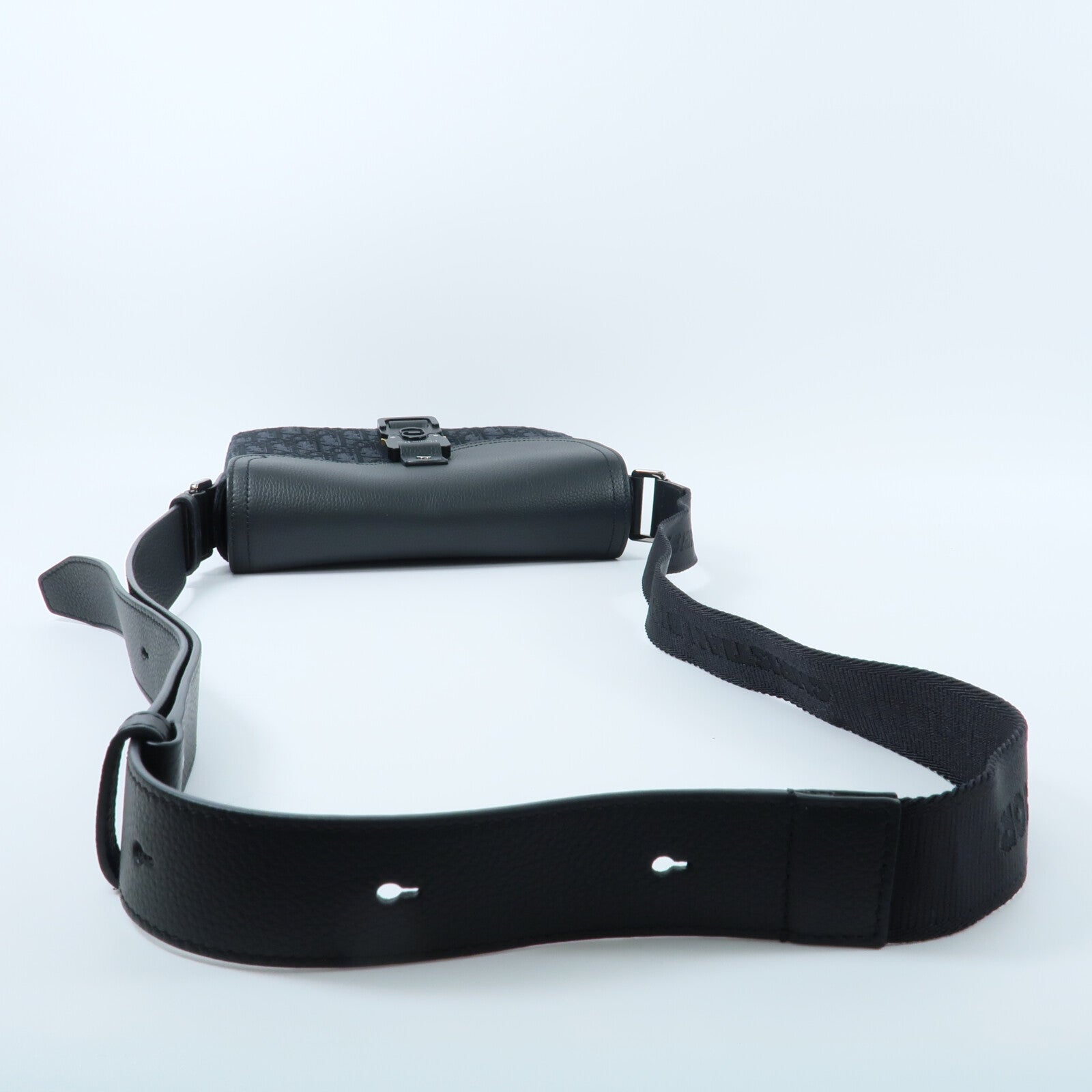 Dior Oblique帆布Saddle Small肩背袋
