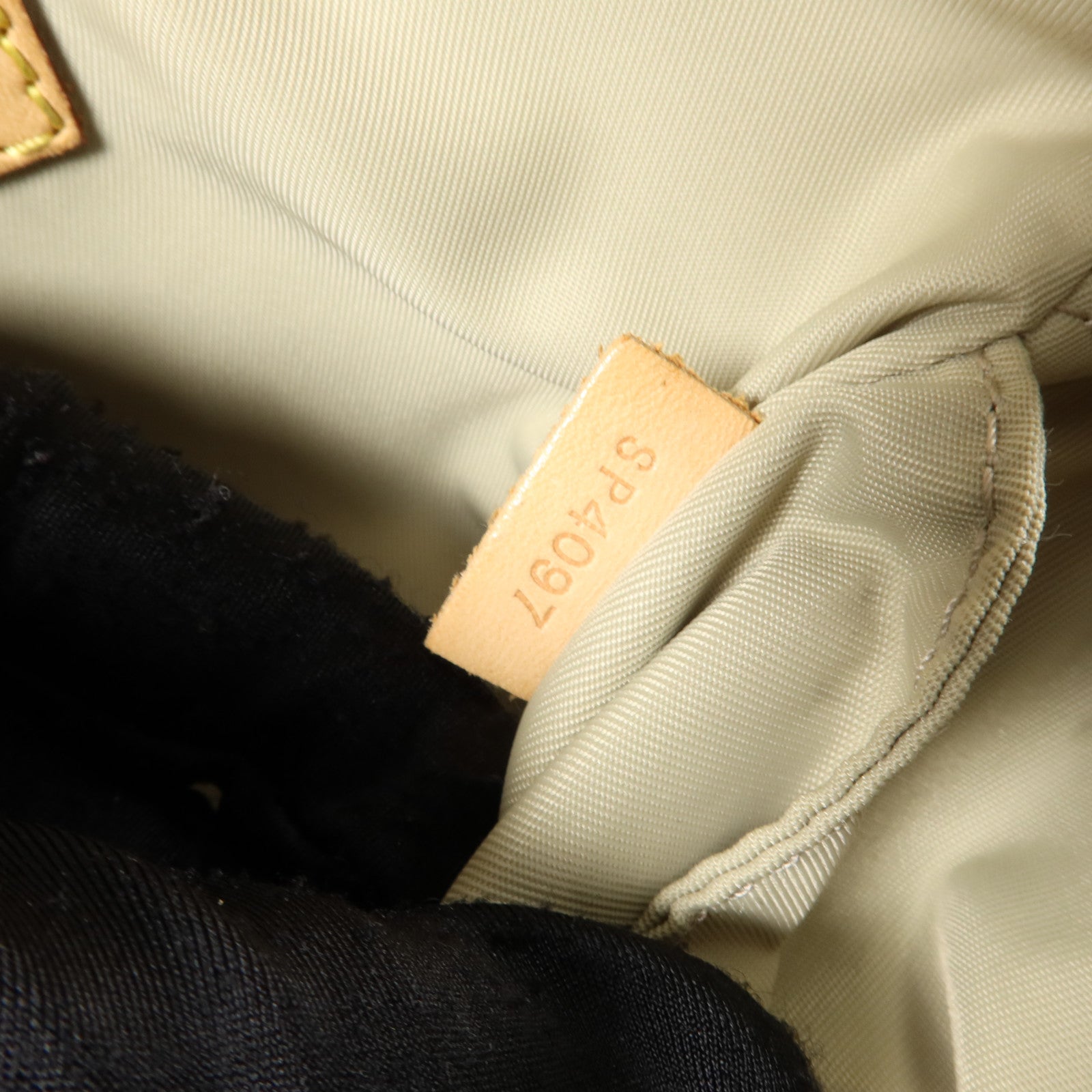 LOUIS VUITTON Damier Geant Citadin NM肩背袋