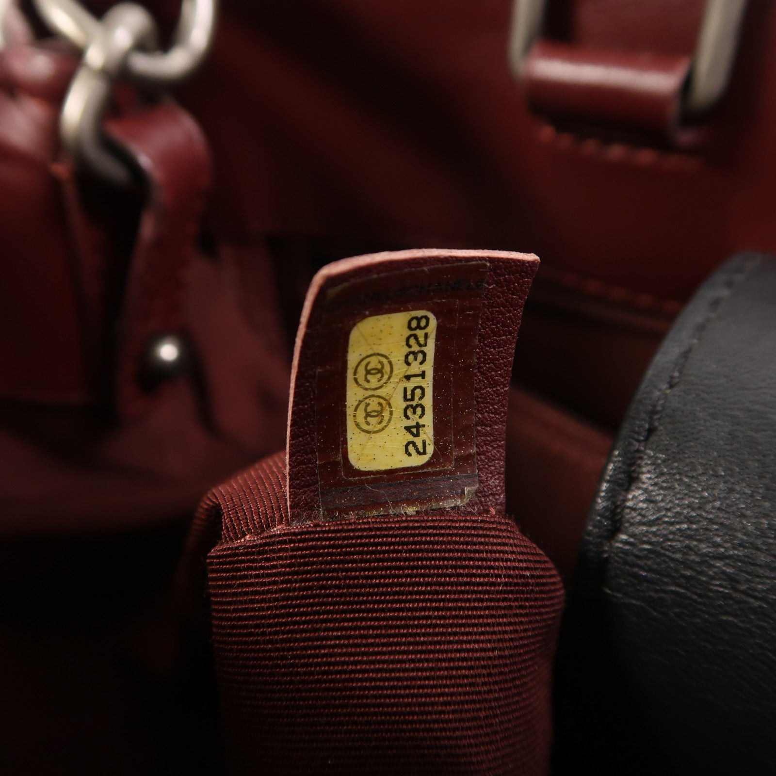 CHANEL 牛皮皮革2 Way Shoulder銀扣手挽肩背兩用袋