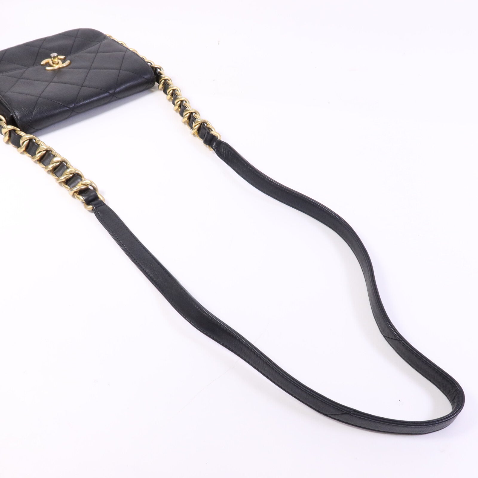 CHANEL 牛皮皮革Matelasse Bag金扣肩背袋