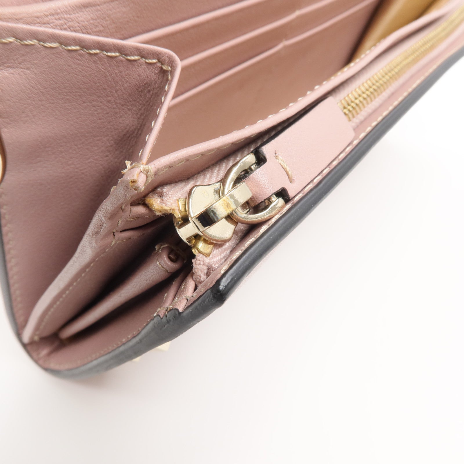 Valentino 牛皮皮革Rockstud Wristlet Wallet長錢包