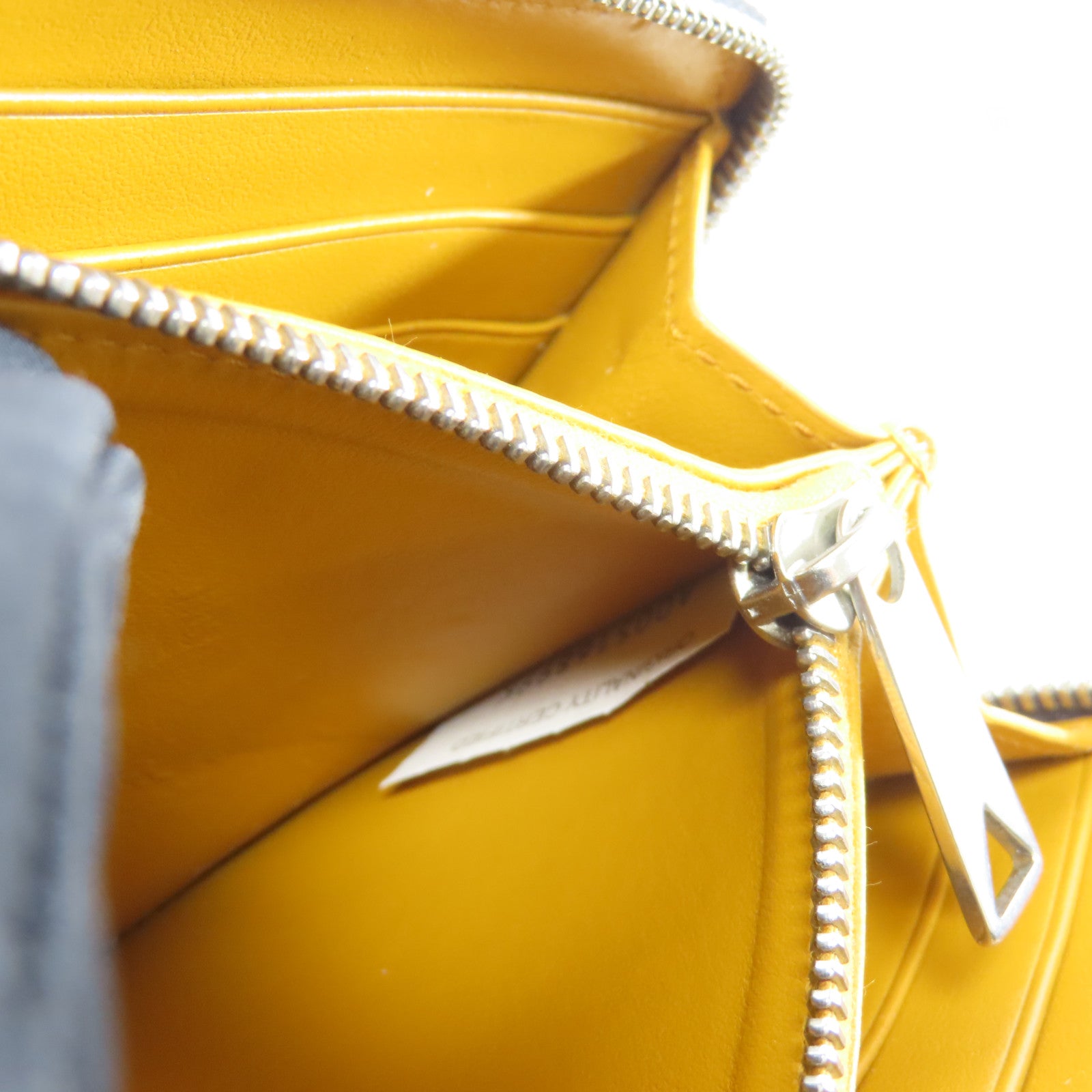 BOTTEGA VENETA 牛皮皮革Long Wallet銀扣長錢包