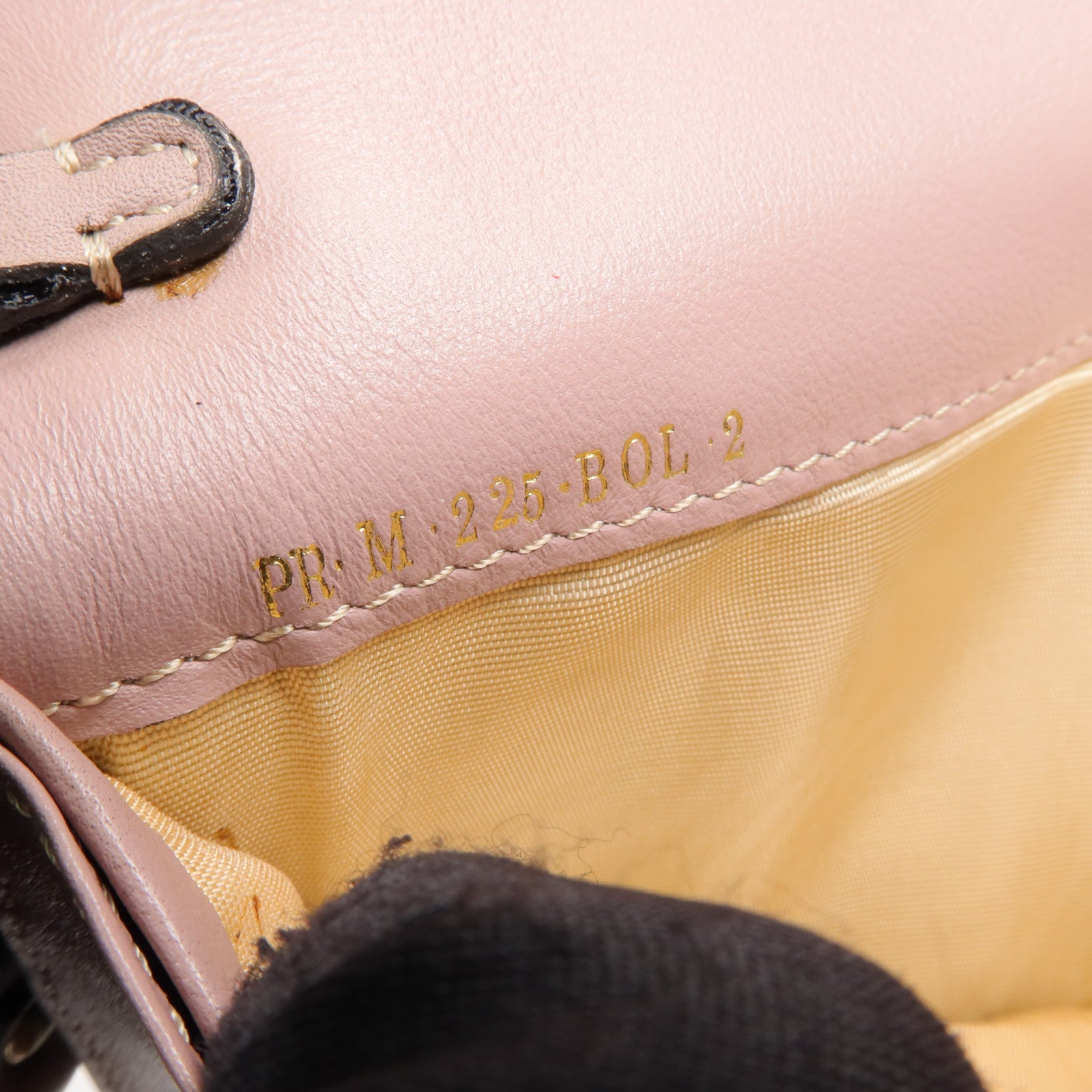 Valentino 牛皮皮革Rockstud Wristlet Wallet長錢包