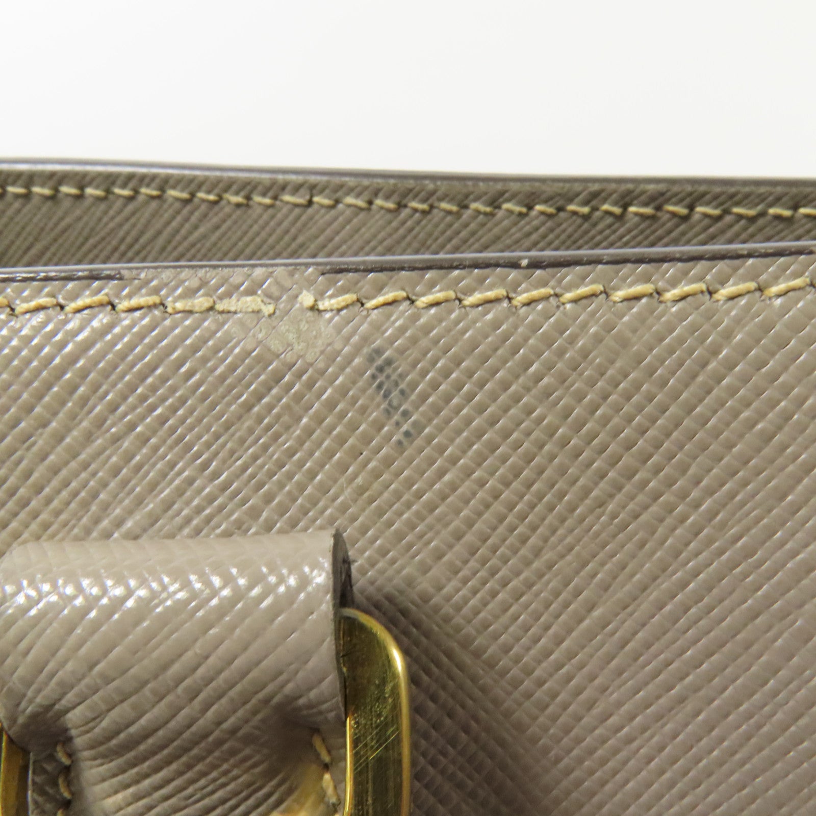 PRADA Saffiano皮革Shoulder Bag金扣肩背袋