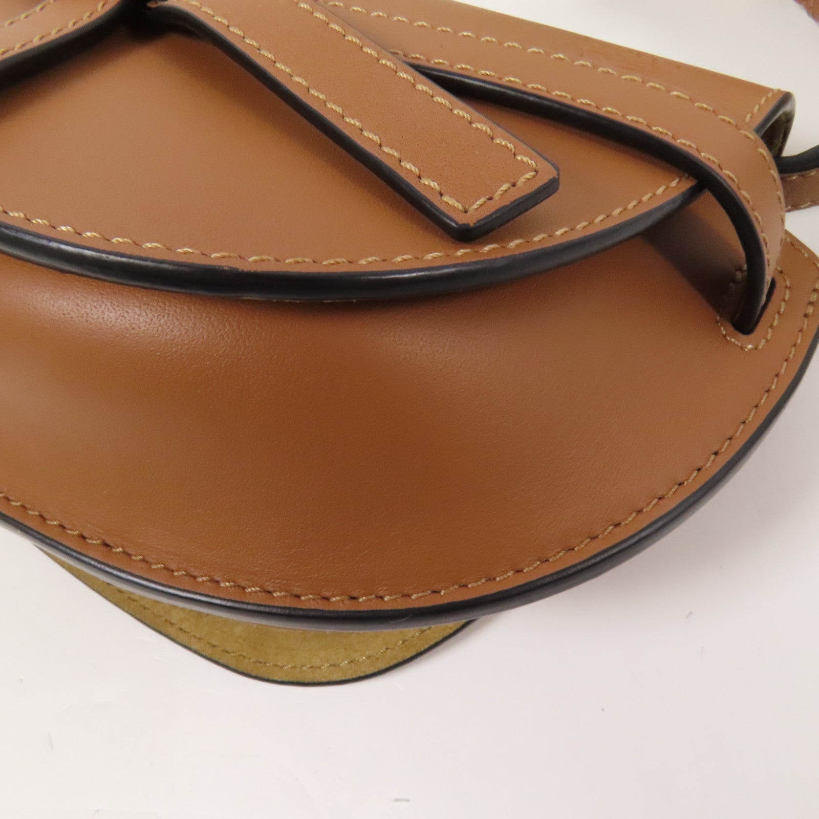 LOEWE 牛皮皮革Mini Gate金扣肩背袋