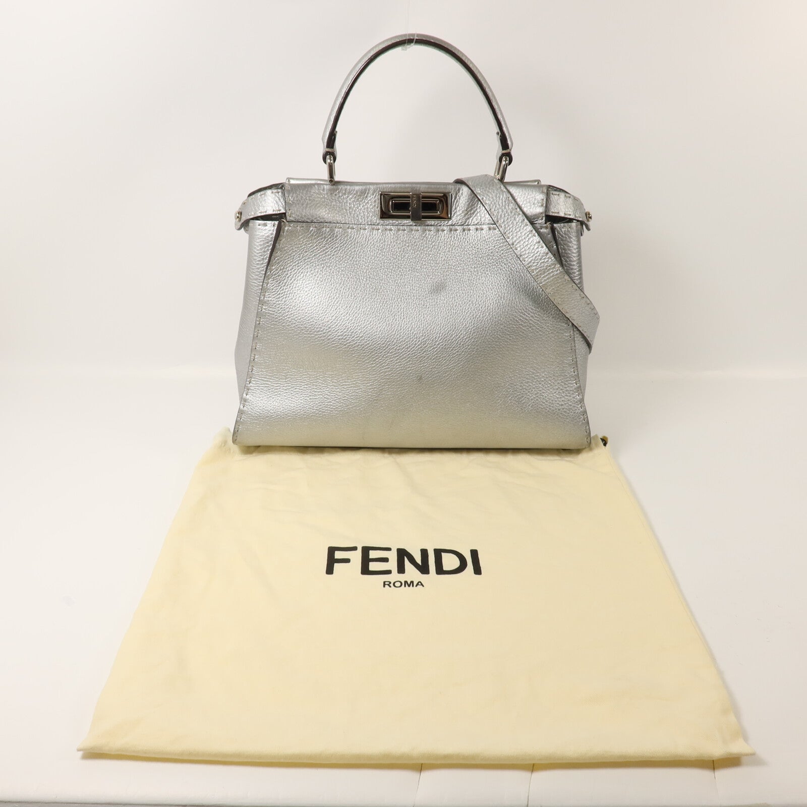 FENDI 牛皮皮革Peekaboo Medium手挽肩背兩用袋