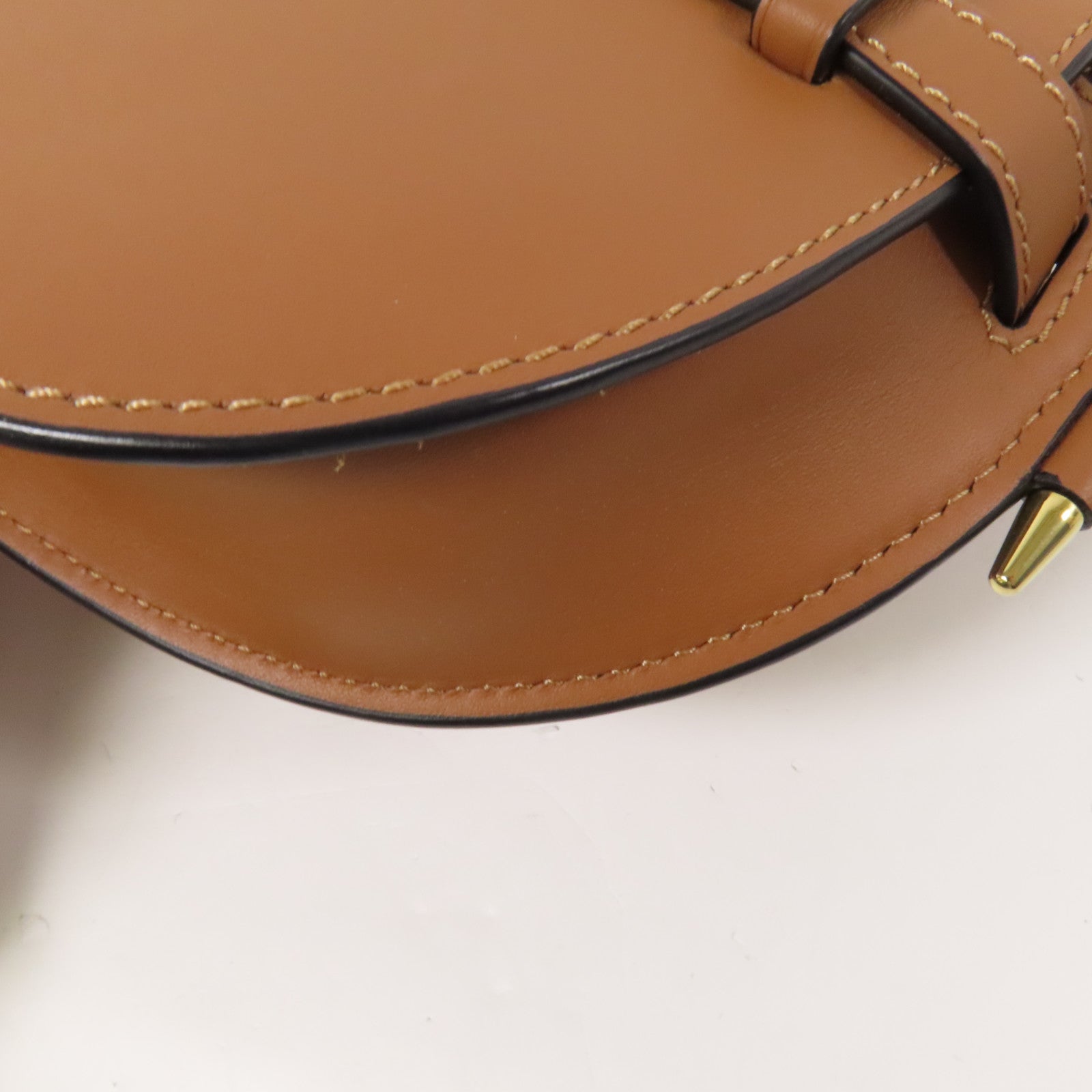 LOEWE 牛皮皮革Mini Gate金扣肩背袋