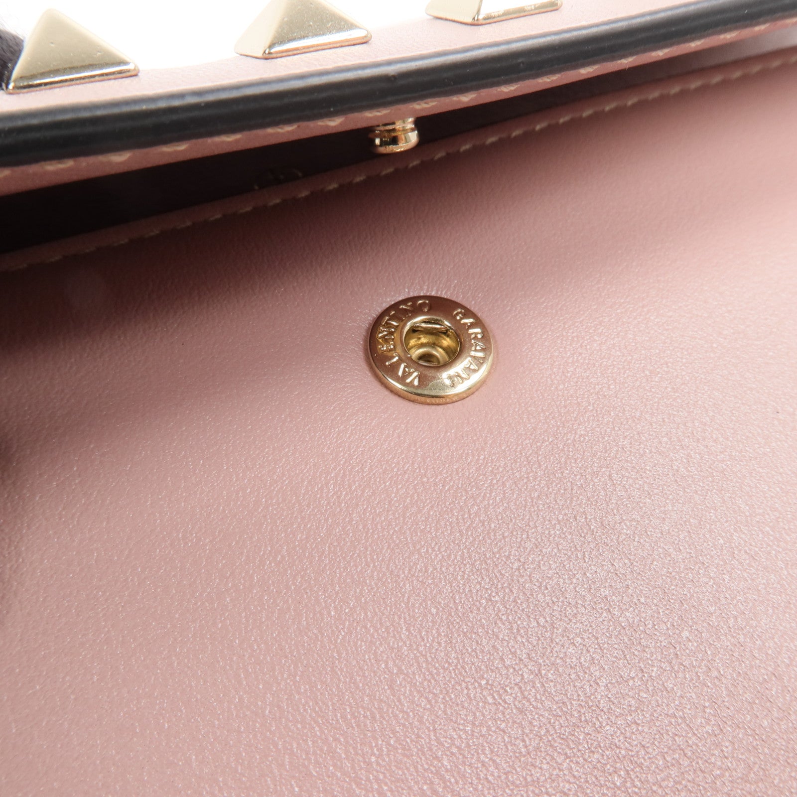 Valentino 牛皮皮革Rockstud Wristlet Wallet長錢包