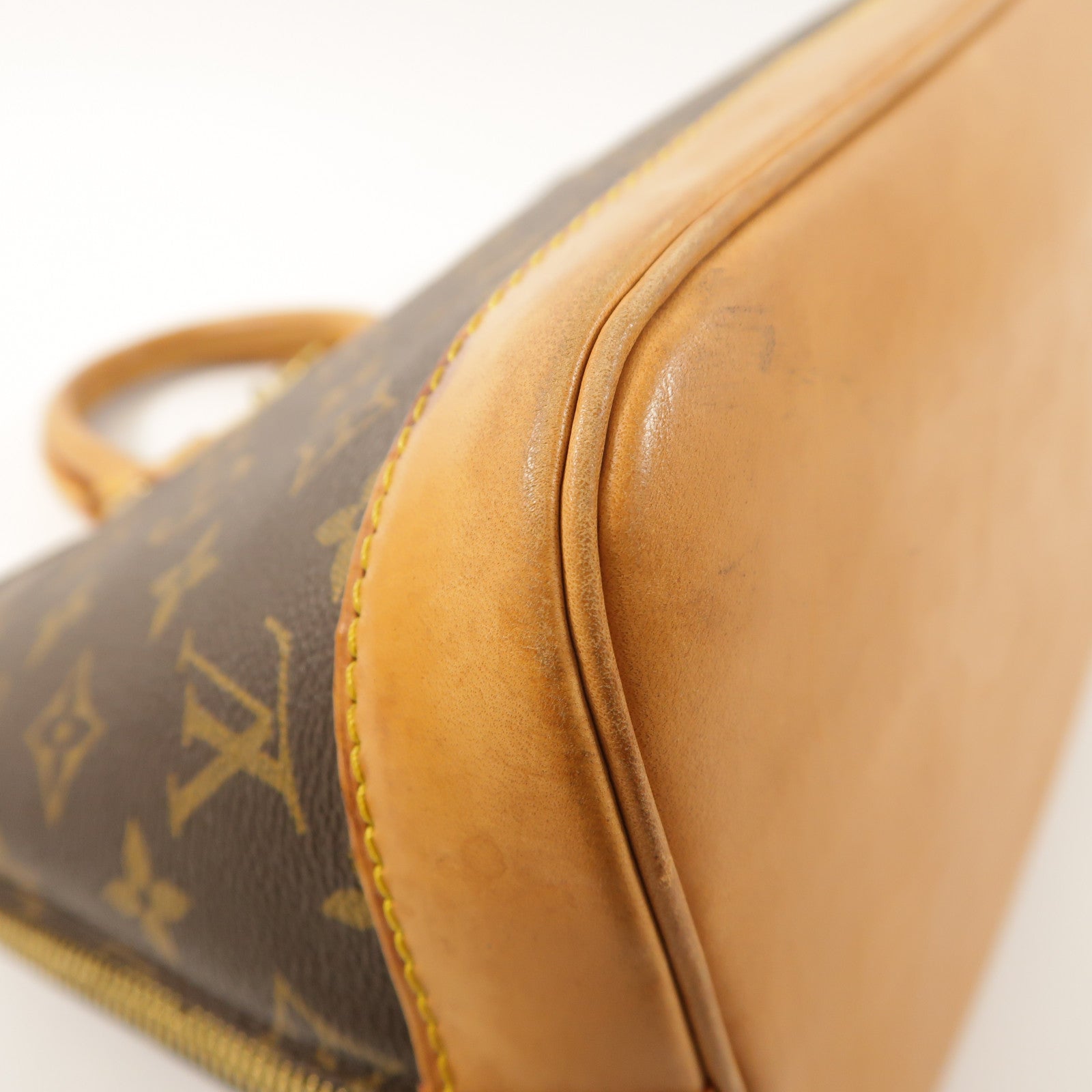 LOUIS VUITTON Monogram Alma PM金扣手挽袋棕色