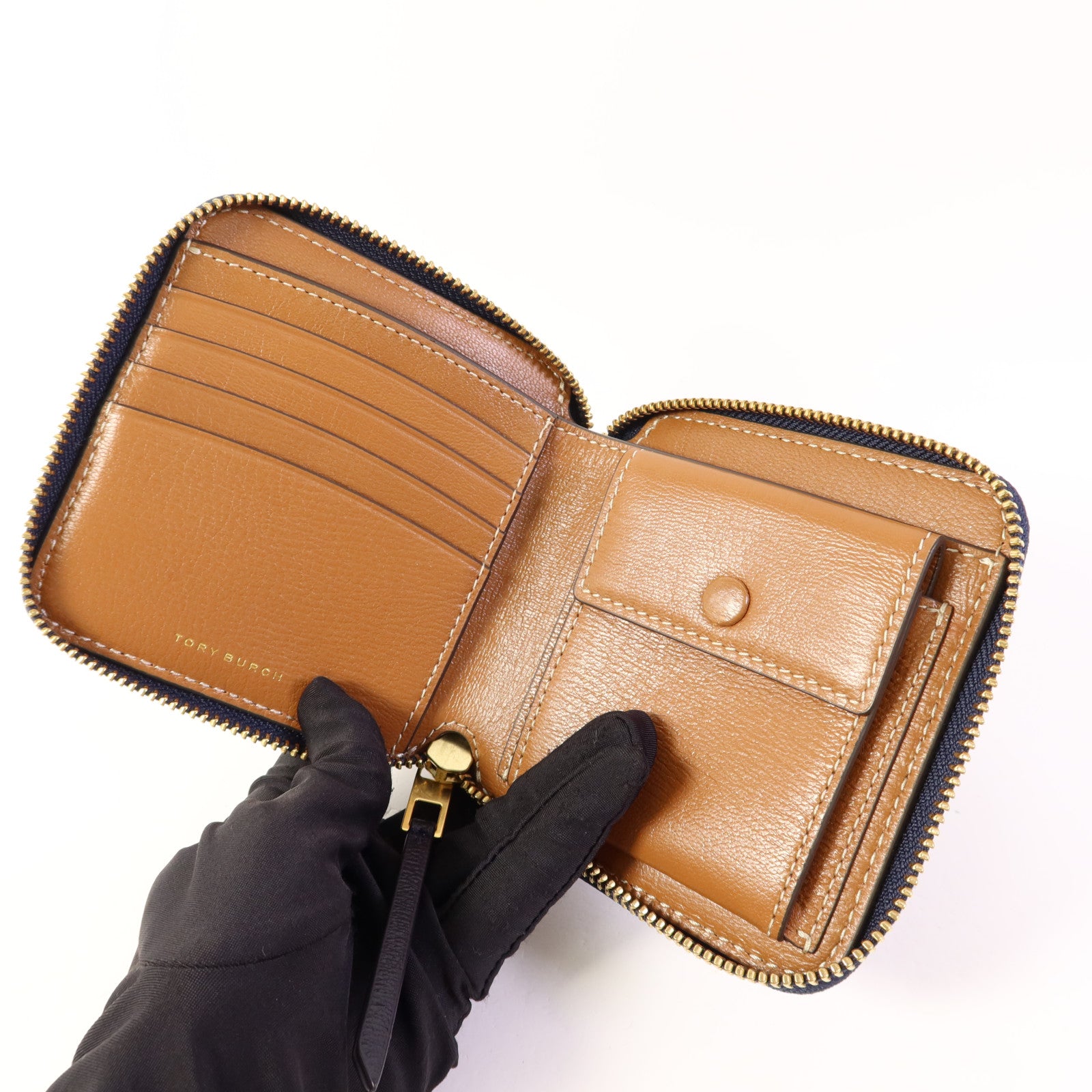 Tory Burch 牛皮皮革Round Wallet金扣錢包