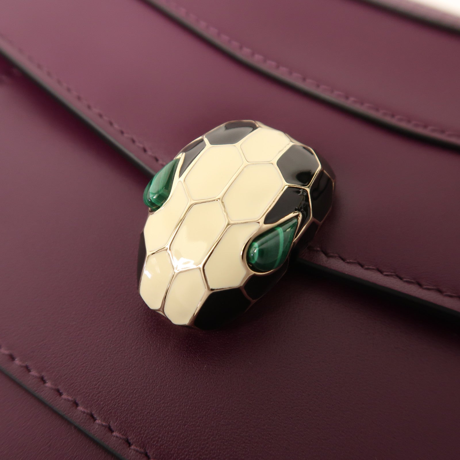 BVLGARI 牛皮皮革Serpenti Forever鏈帶肩背袋