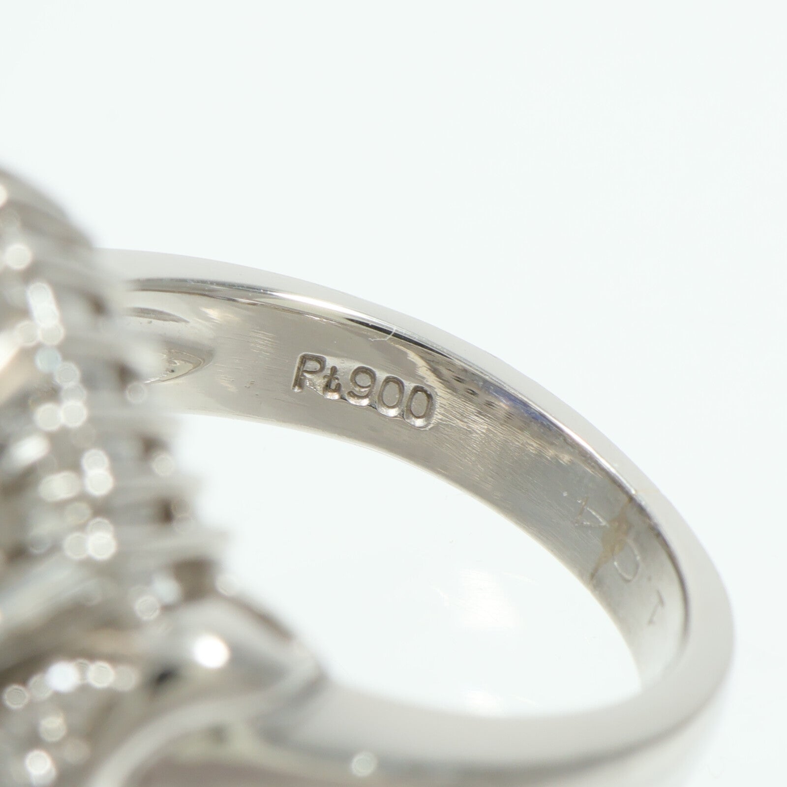 JEWELRY PT900鉑金Sapphire Diamond Ring藍寶石/鑽石戒指