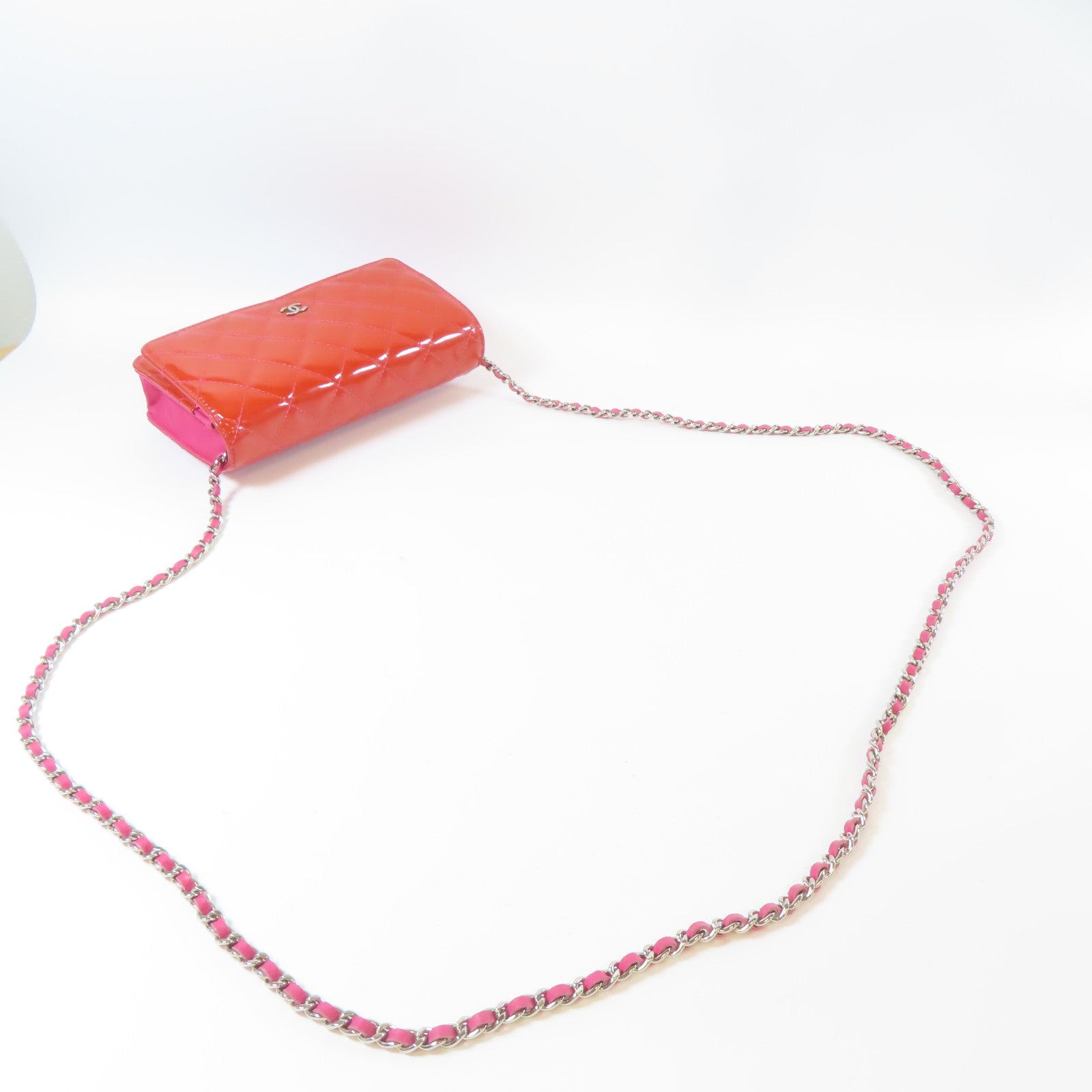 CHANEL 【激減優惠】菱格漆皮皮革Wallet On Chain銀扣鏈帶肩背袋紅色