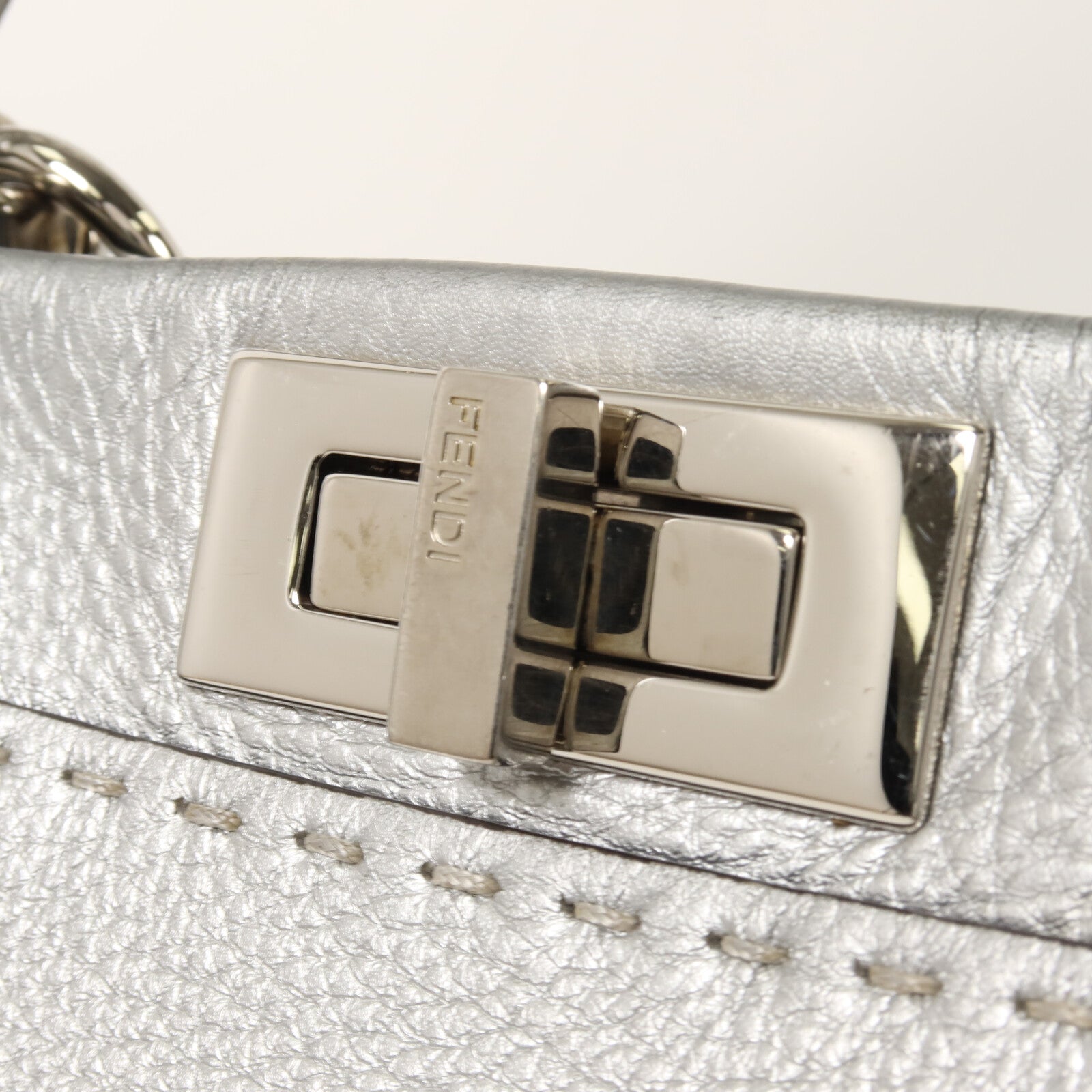 FENDI 牛皮皮革Peekaboo Medium手挽肩背兩用袋