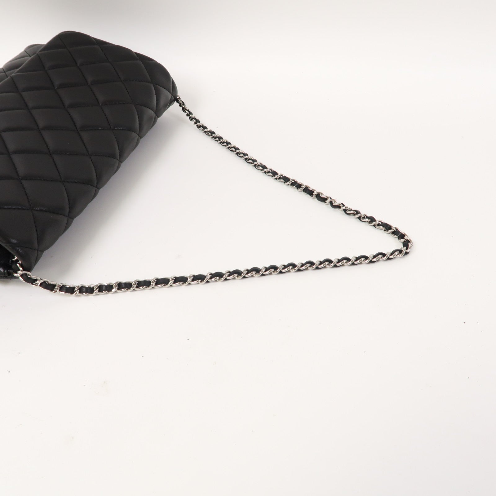 CHANEL 菱格羊皮皮革Chain Shoulder銀扣鏈帶肩背袋黑色
