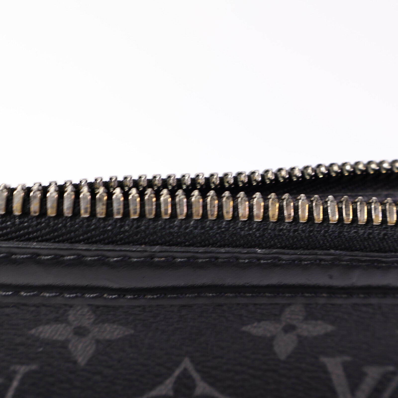 LOUIS VUITTON Monogram Eclipse Odyssey Messenger PM肩背袋