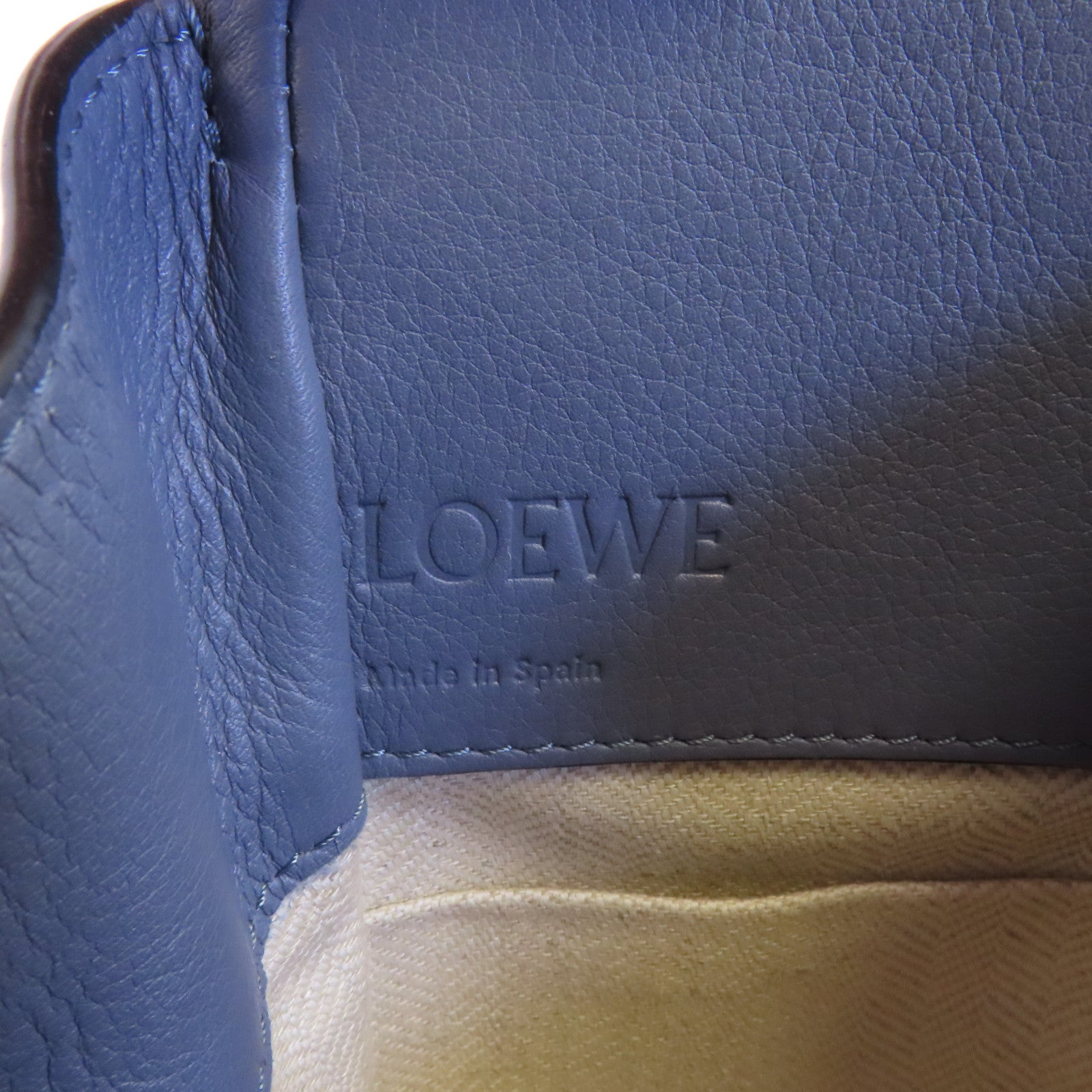 LOEWE 牛皮皮革Hammock Mini肩背袋