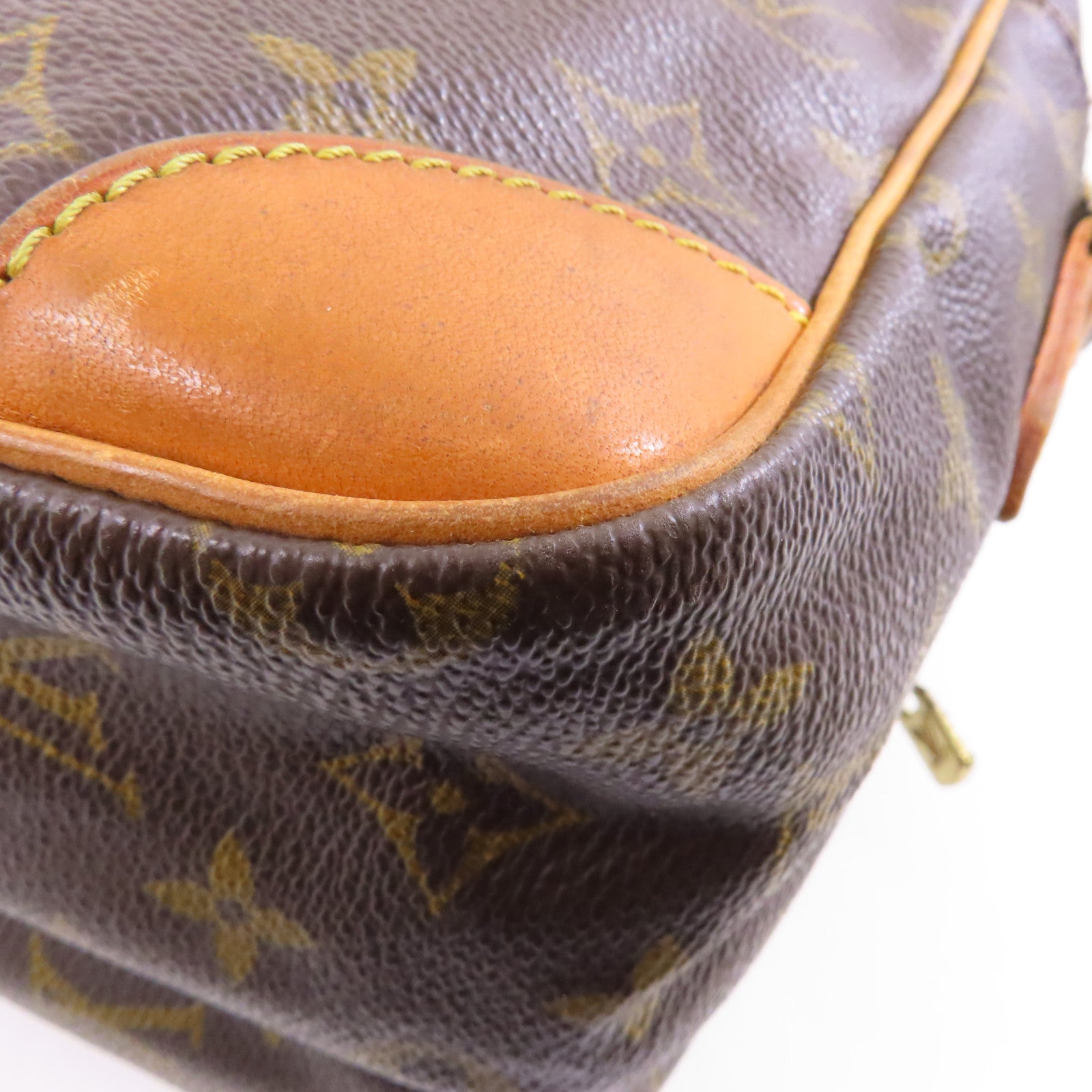 LOUIS VUITTON Monogram Nil金扣肩背袋啡色