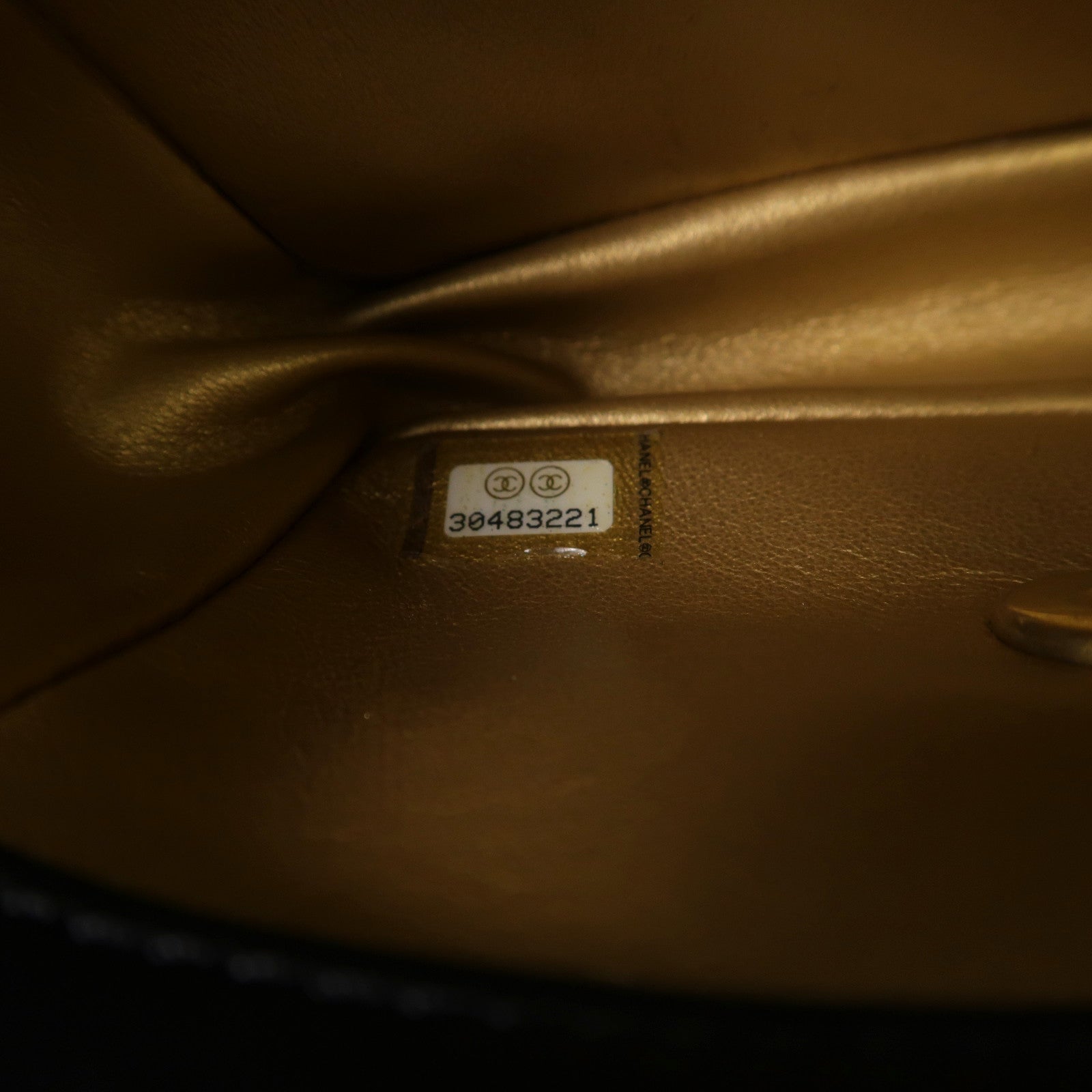 CHANEL **【激減優惠】菱格皮革Chain Shoulder金扣鏈帶肩背袋黑色