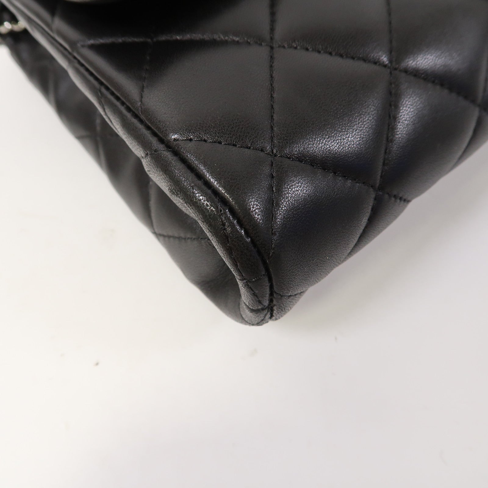 CHANEL 菱格羊皮皮革Chain Shoulder銀扣鏈帶肩背袋黑色